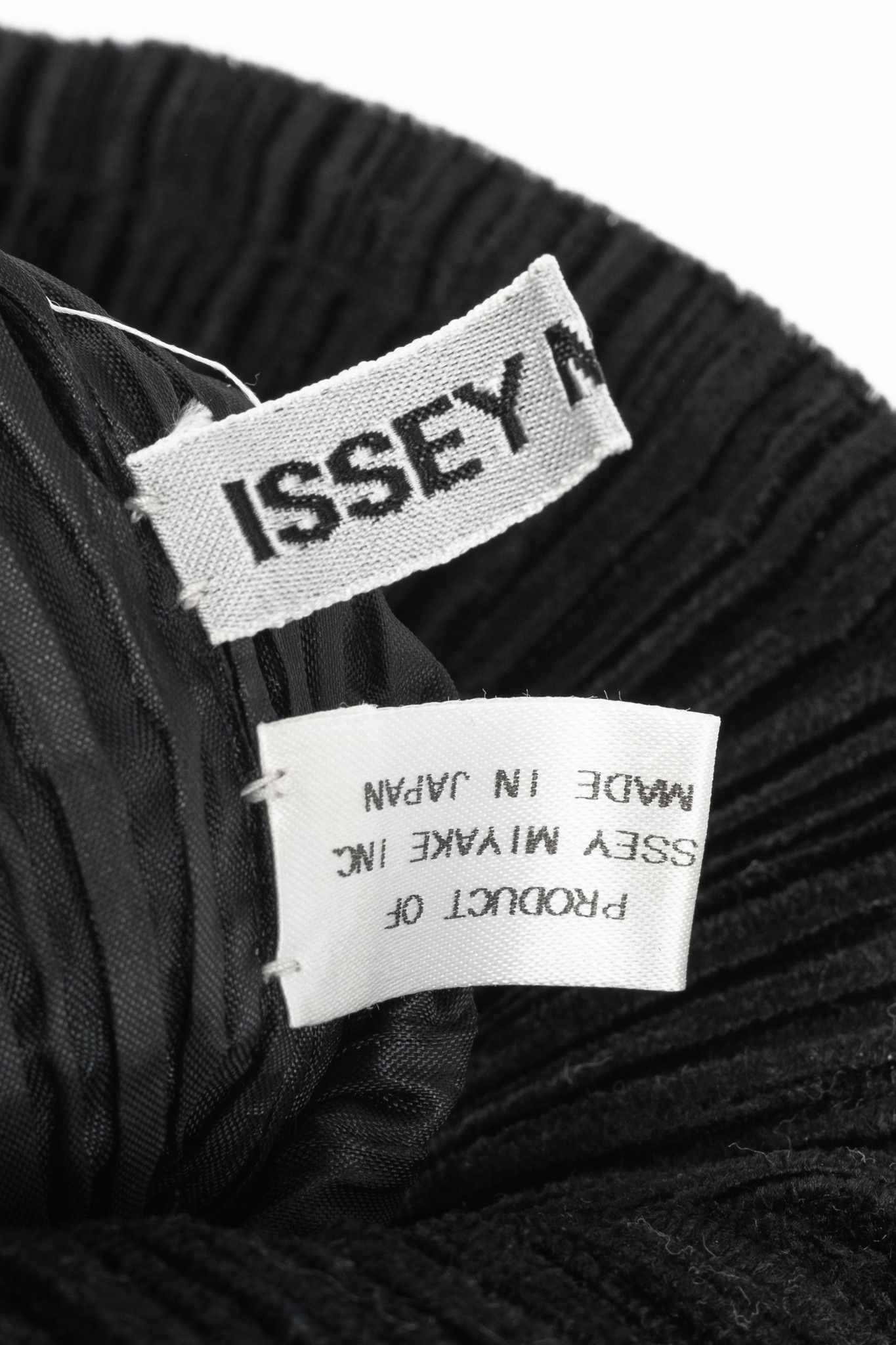 Issey Miyake Issey Miyake Black Pleated Satin Evening Bag Size ONE SIZE - 9 Thumbnail