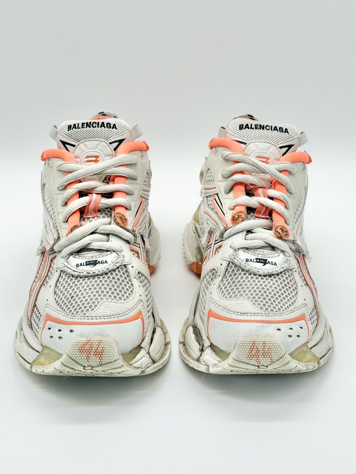 Balenciaga Size 11 - Balenciaga Runner Sneaker White Orange Size US 11 / EU 44 - 4 Thumbnail