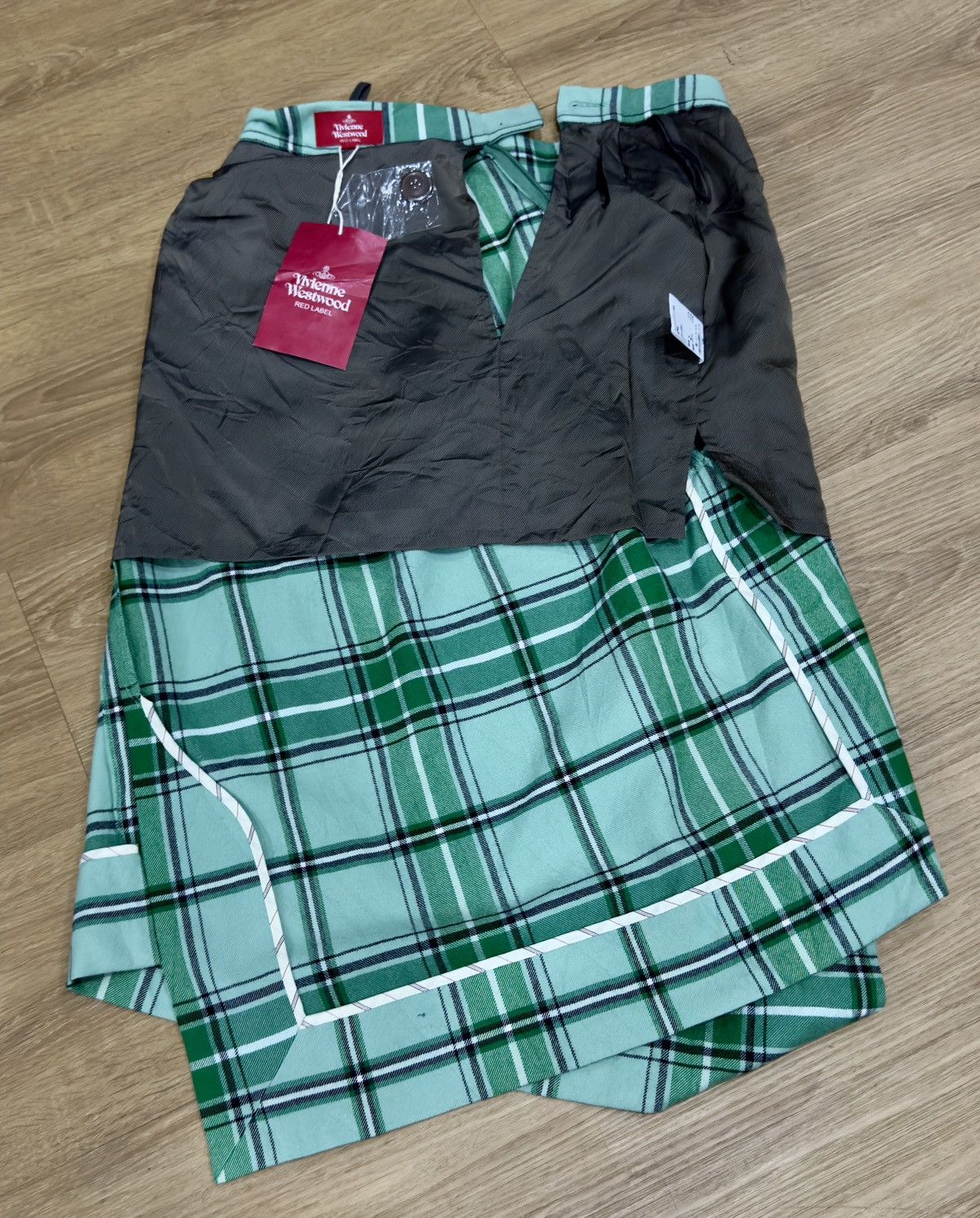 Vivienne Westwood Asymmetrical Wrap Plaid Wool Skirt Size 26" / US 2 / IT 38 - 7 Thumbnail