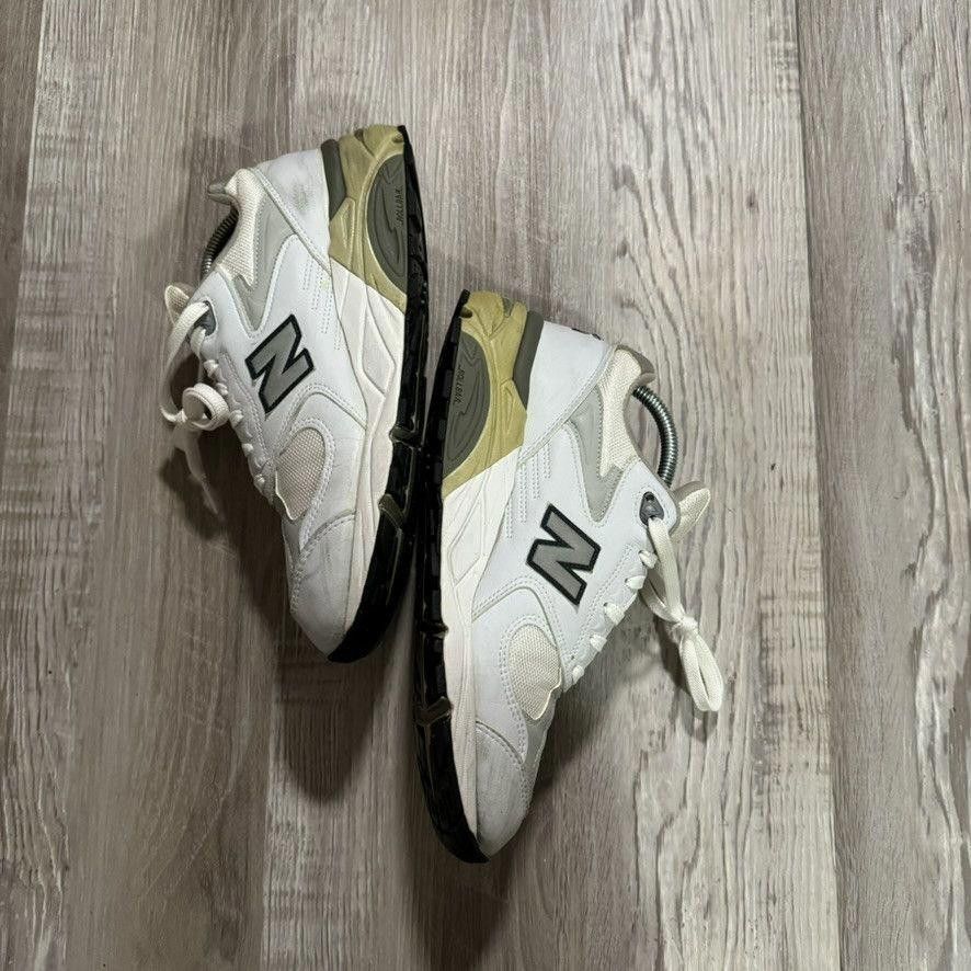 New Balance NEW BALANCE • WMNS 587 (7.5M) Size US 7.5 / EU 40-41 - 9 Thumbnail