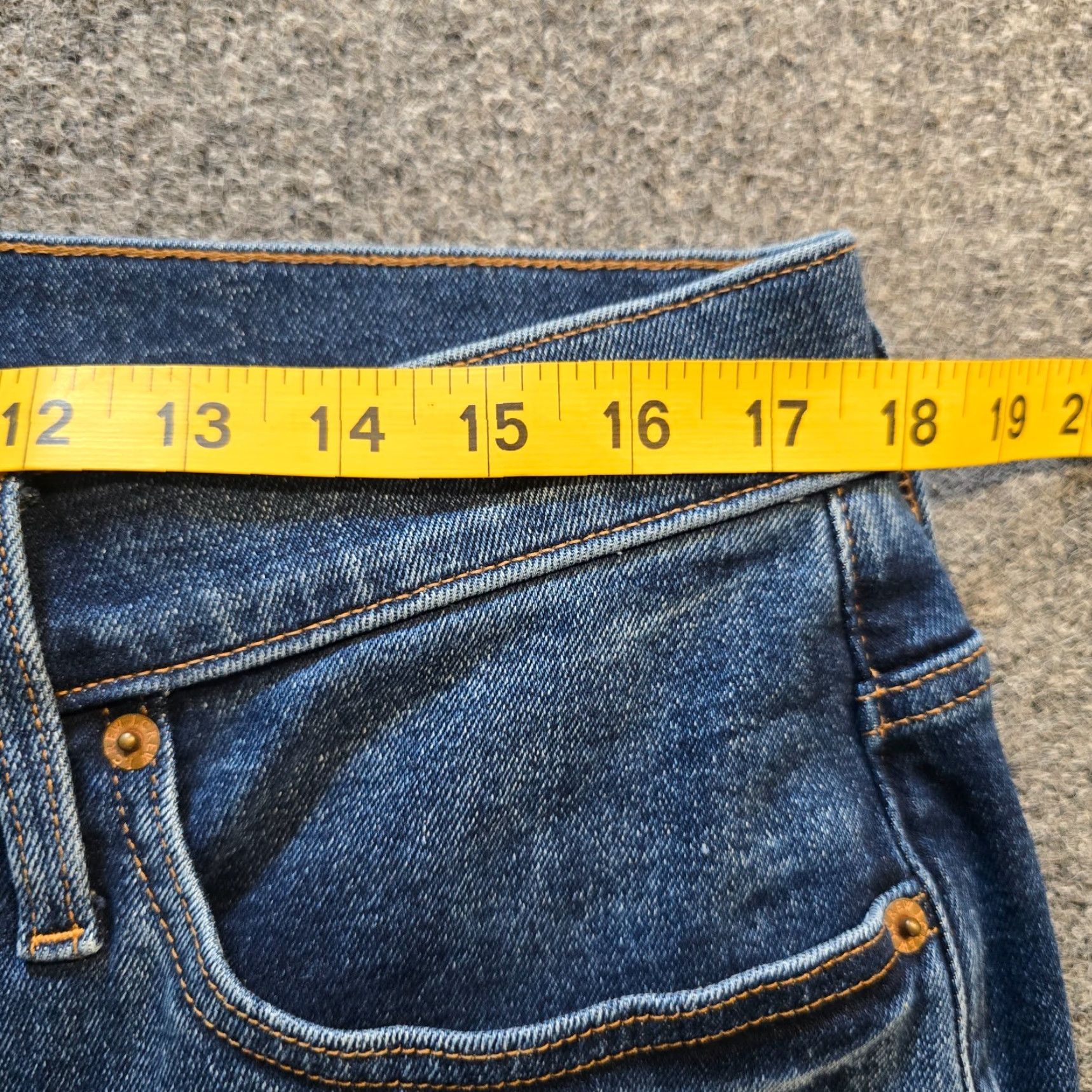 J.Crew J.CREW Jeans Womens 33 Petite Blue Denim Essential Straight Button Fly Casual Regular Petite 5-Pocket Design Jeans Blue? Size 24" / US 00 / IT 34 - 5 Thumbnail
