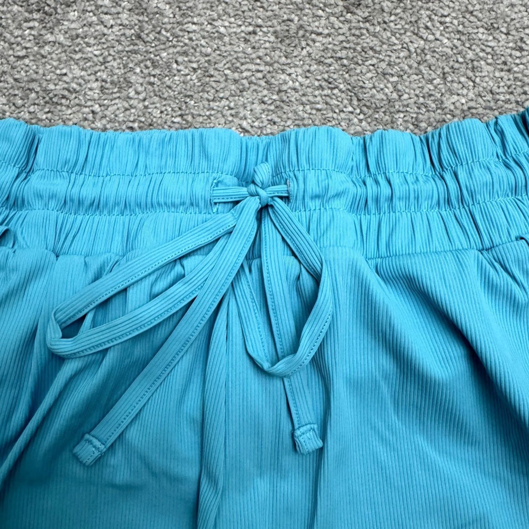 Vintage Z By Zella Tulip Activewear Training Shorts Womens Small Blue Gym Running Yoga Size 28" / US 6 / IT 42 - 4 Thumbnail