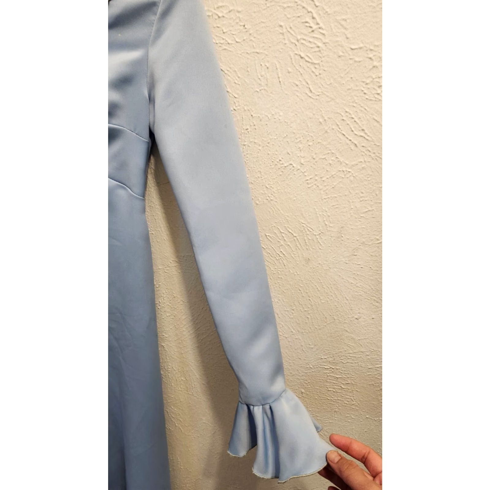 Bell VINTAGE Evening Custom Dress – Size Medium – Light Blue – Bell Sleeves – Pearl Accent – 1970s Women’s/Adult Fashion Size S / US 4 / IT 40 - 2 Thumbnail