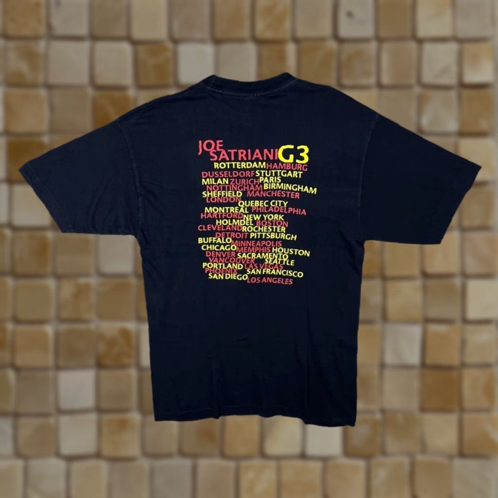 Vintage VINTAGE Joe Satriani G3 “World Tour” T-Shirt Black XL M L Graphic Print Front Back Mens Shirt 90s Concert Size US M / EU 48-50 / 2 - 1 Thumbnail
