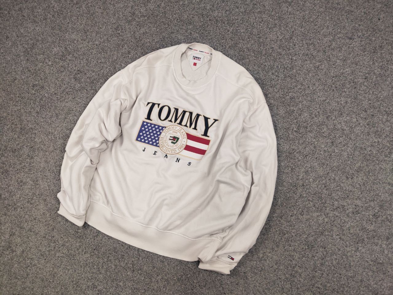 Tommy Hilfiger Tommy Jeans Crew Chek Embroidered Sweatshirt Vintage Style Size US M / EU 48-50 / 2 - 3 Thumbnail