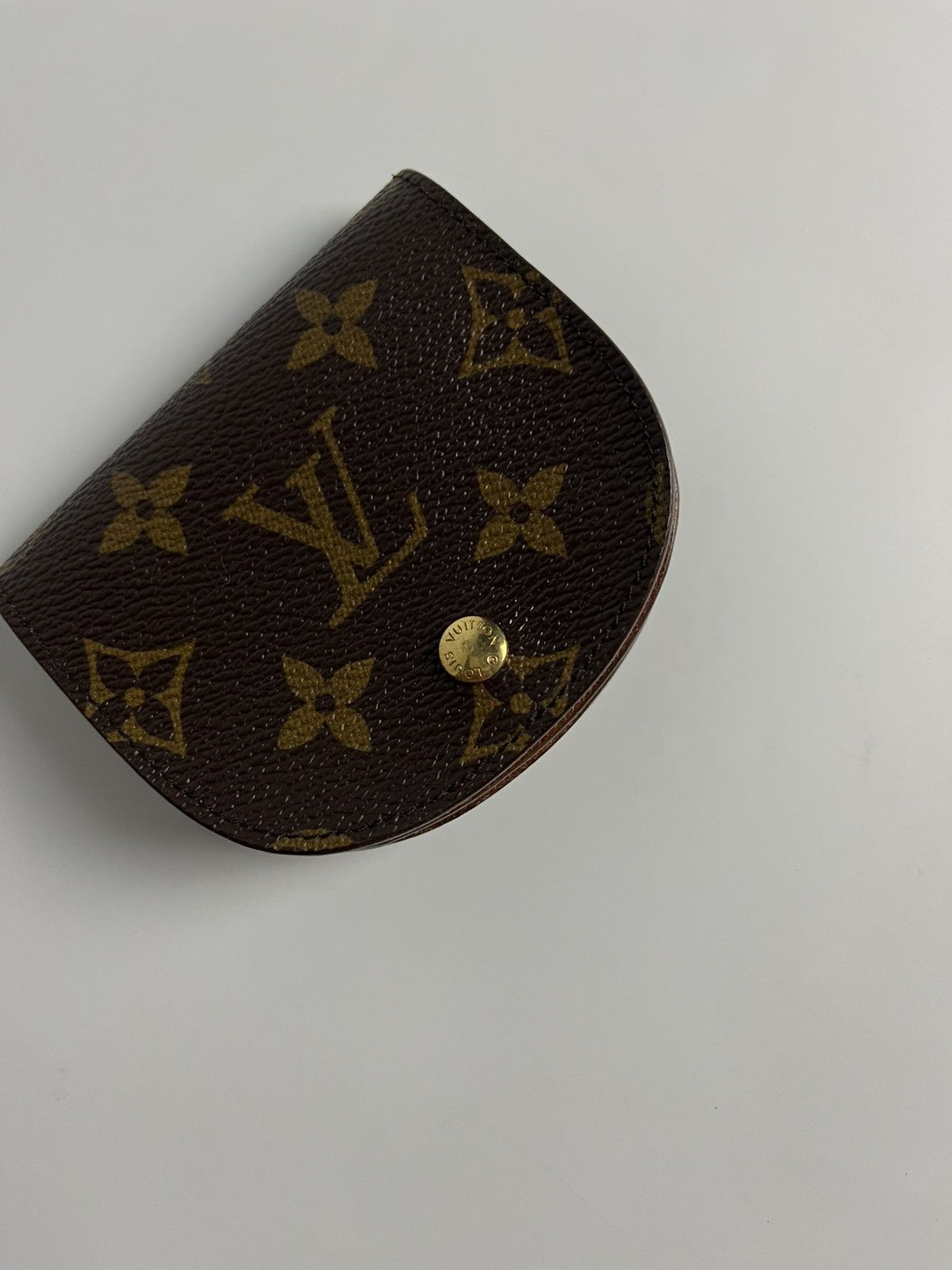 Louis Vuitton Louis Vuitton Monogram Porte Monnaie Gousset Coin Case Size ONE SIZE - 4 Thumbnail