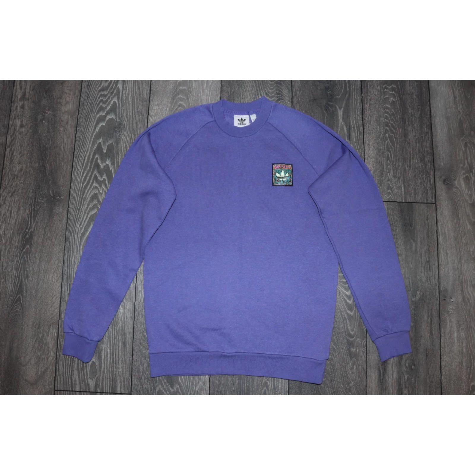 Adidas ADIDAS ORIGINALS MEN'S GRAPHIC CREW NECK SWEATSHIRT PURPLE XS ADULT MEN'S XS PULLOVER SHIRT Logo Knit Pullover Sweatshirt Winter, Spring, Fall Mens Size US XS / EU 42 / 0 - 2 Thumbnail
