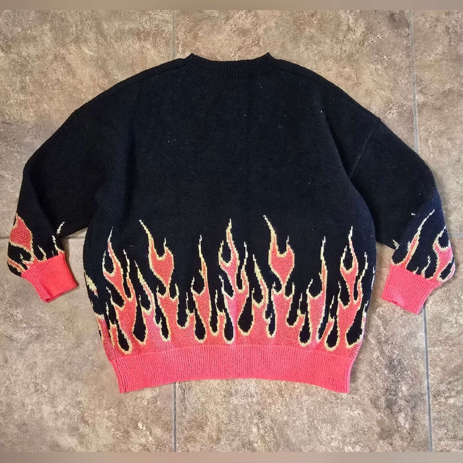 Shein Black Fire | SHEIN | Sweater Long Sleeve Size ONE SIZE - 2 Thumbnail