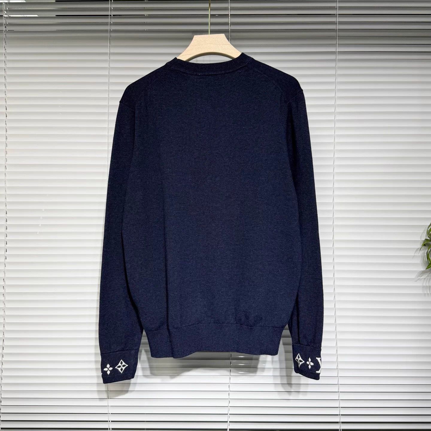 Louis Vuitton LV SKI cashmere sweater navy S Size S / US 4 / IT 40 - 2 Thumbnail