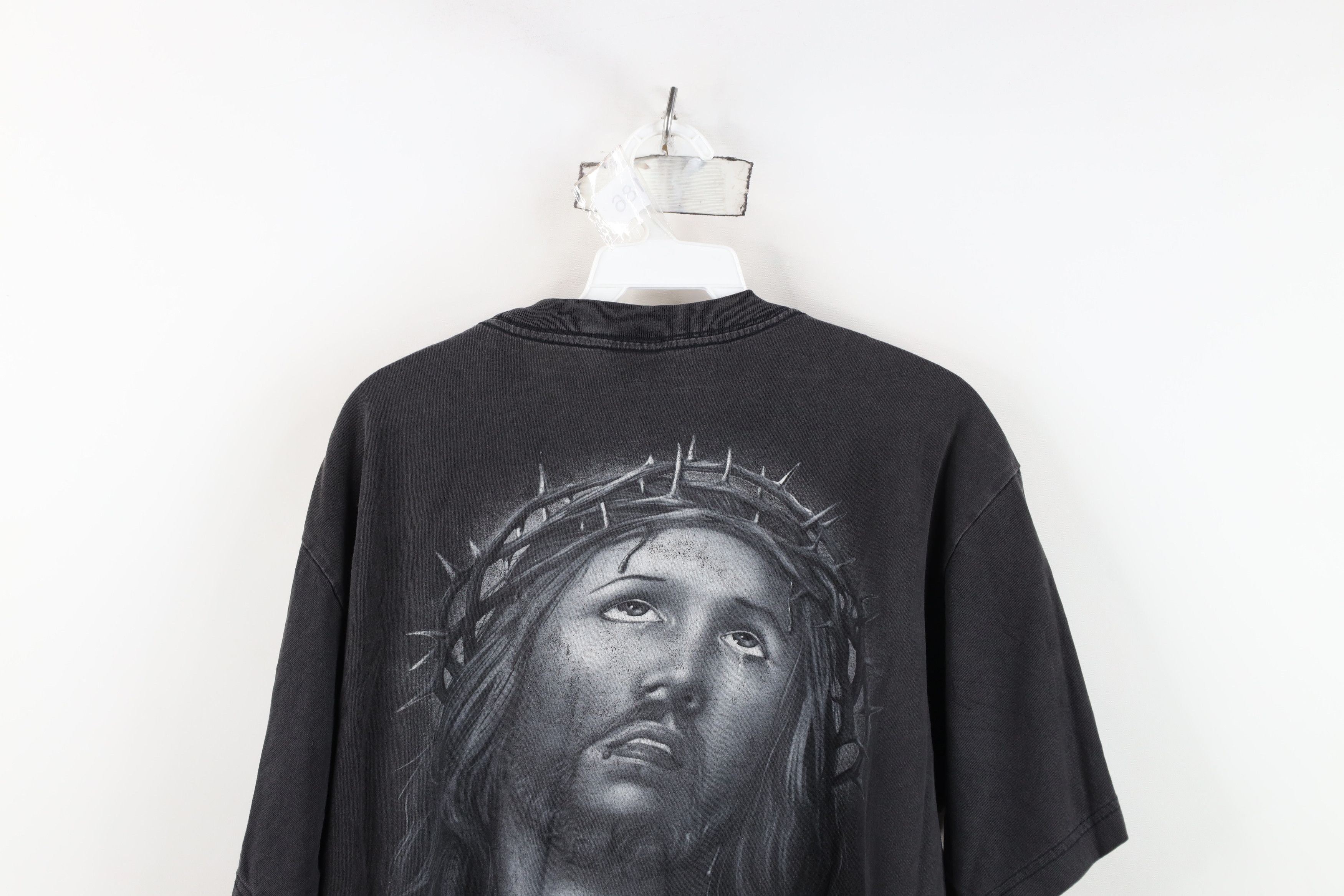 Vintage Vintage Y2K Streetwear Jesus The Face of Love T-Shirt Size US L / EU 52-54 / 3 - 13 Thumbnail