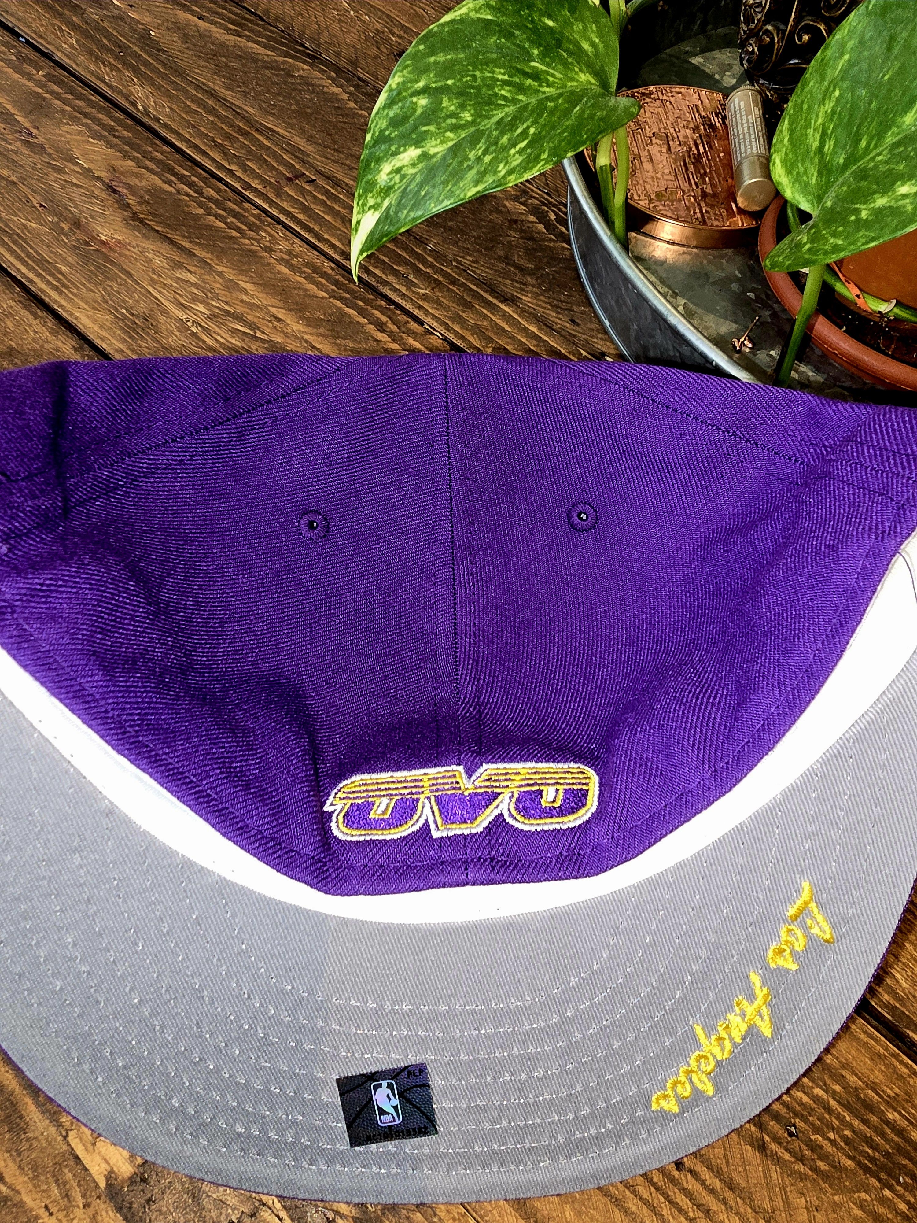 New Era × October's Very Own La Lakers fitted hats 7 5/8 by OVO x New Era x NBA Size ONE SIZE - 4 Thumbnail