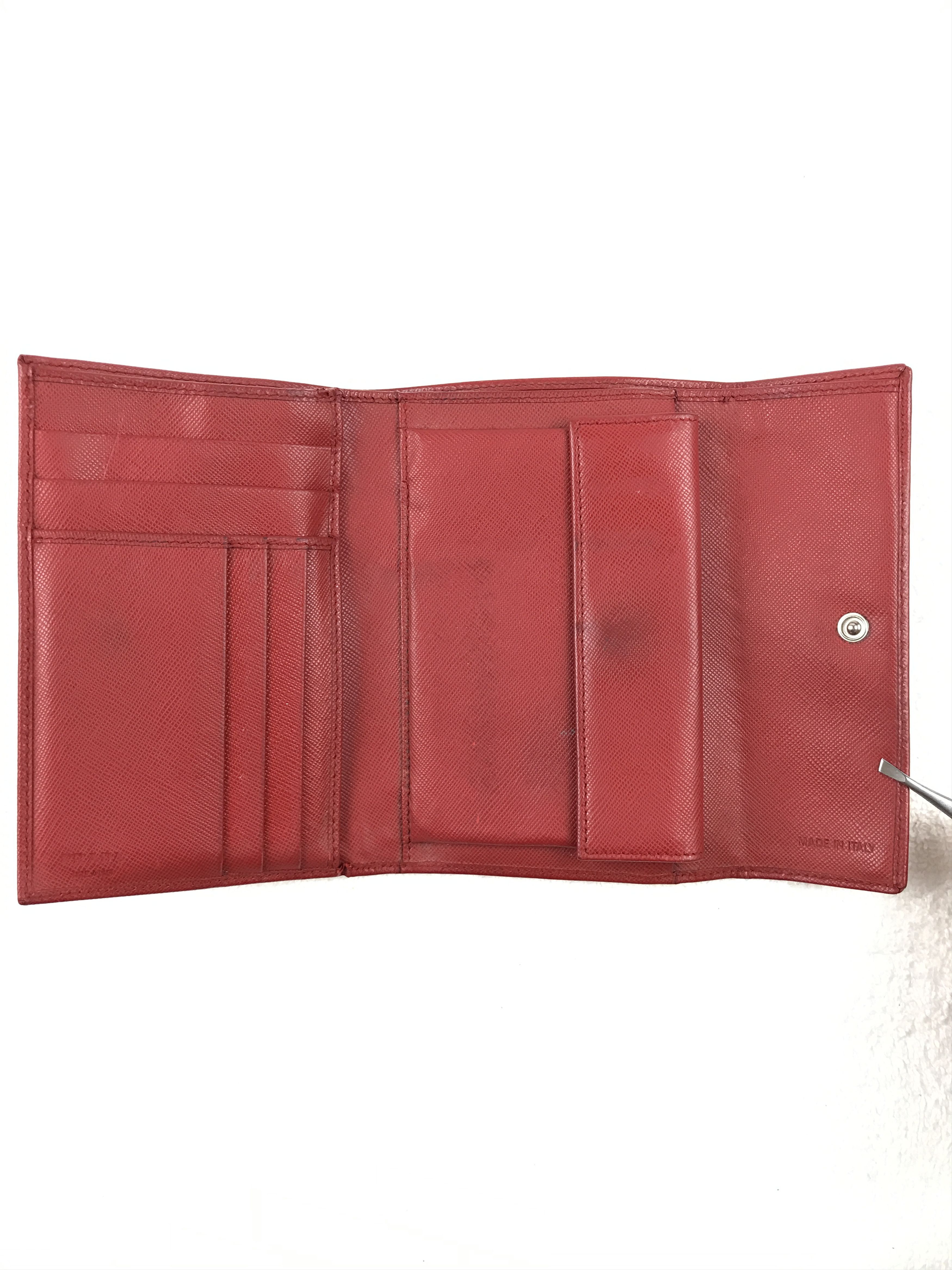 Prada × Vintage Vintage Prada Red Logo Trifold Wallet Size ONE SIZE - 9 Thumbnail