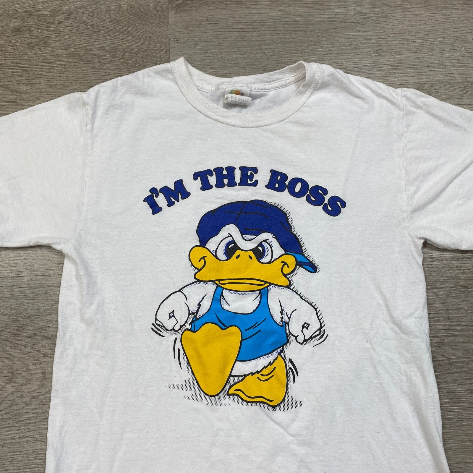 Fruit Of The Loom I'm The Boss Duck Graphic T-Shirt Mens Small Y2K Funny Humor Size US S / EU 44-46 / 1 - 2 Thumbnail
