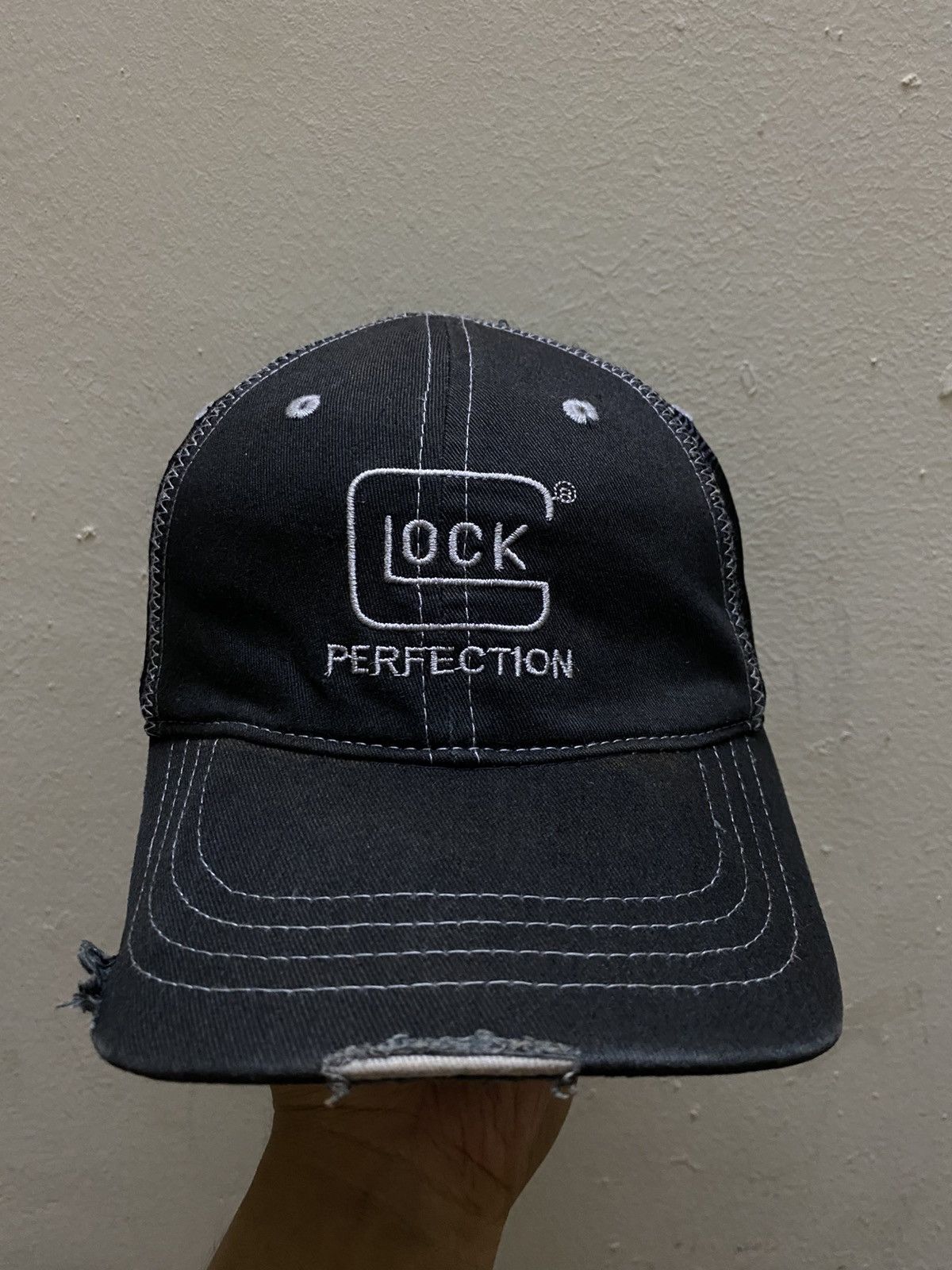 Other VINTAGE DISTRESSED GLOCK PROFESSIONAL HAT Size ONE SIZE - 1 Thumbnail