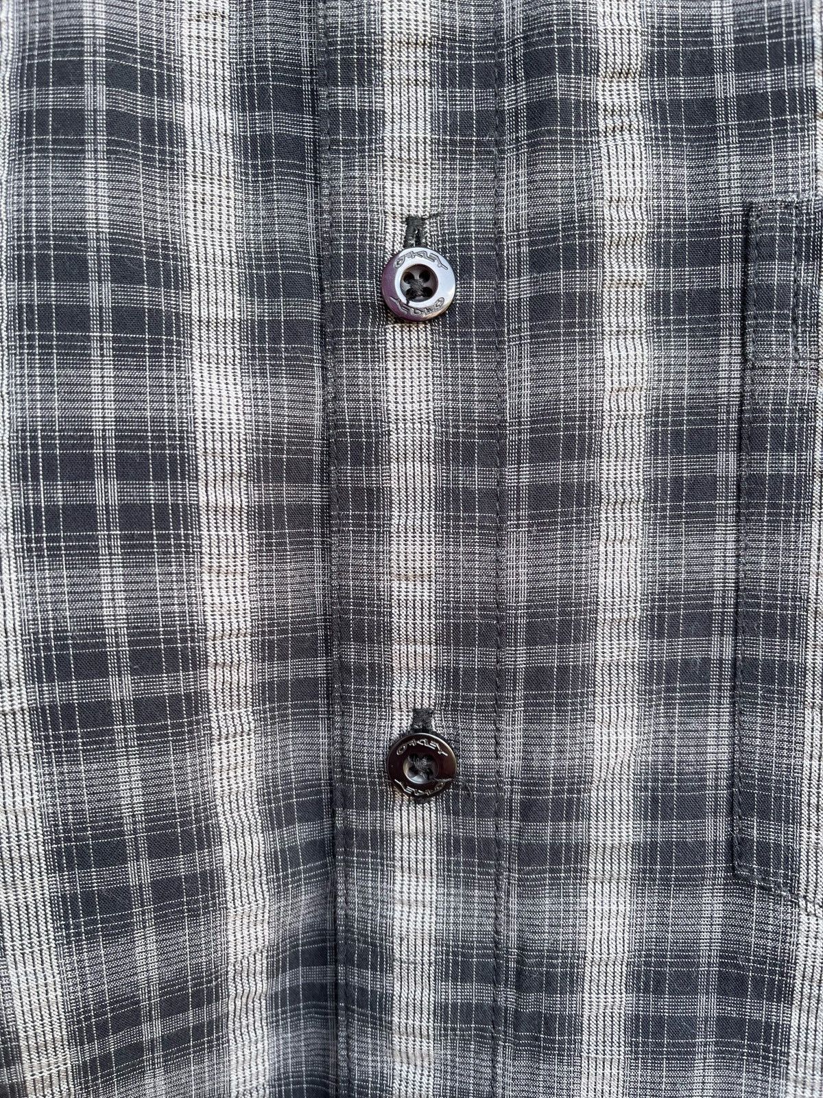 Oakley Vintage Oakley Checkered Long Sleeve Button Up Shirt Size US L / EU 52-54 / 3 - 5 Thumbnail