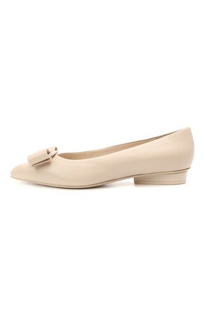 Salvatore Ferragamo o1y0426 Ballet Flats in Ivory Size US 5 / IT 35 - 1 Thumbnail
