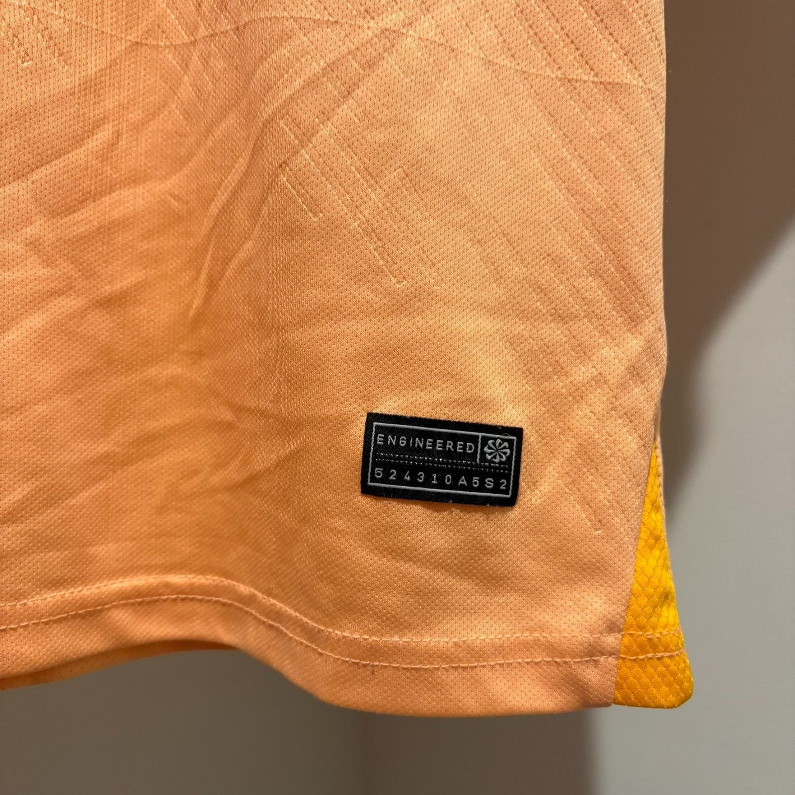 Nike Nike Atletico Madrid 2022-23 3rd Third Jersey Peach Size M Size US M / EU 48-50 / 2 - 3 Thumbnail