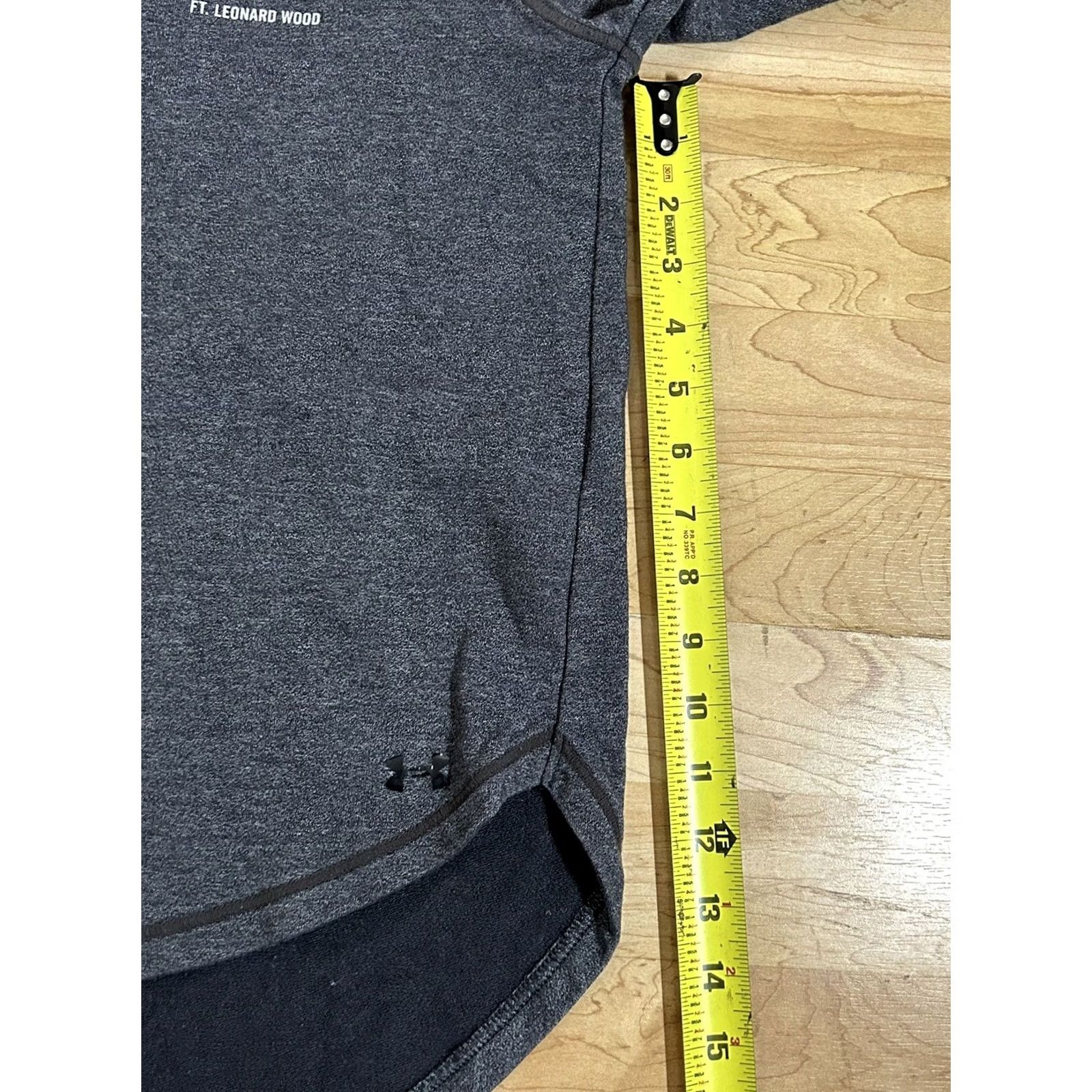 Under Armour Under Armour Women's Gray 1/4 Zip Long Sleeve FT. Leonard Wood U.S. Army Small Size S / US 4 / IT 40 - 4 Thumbnail