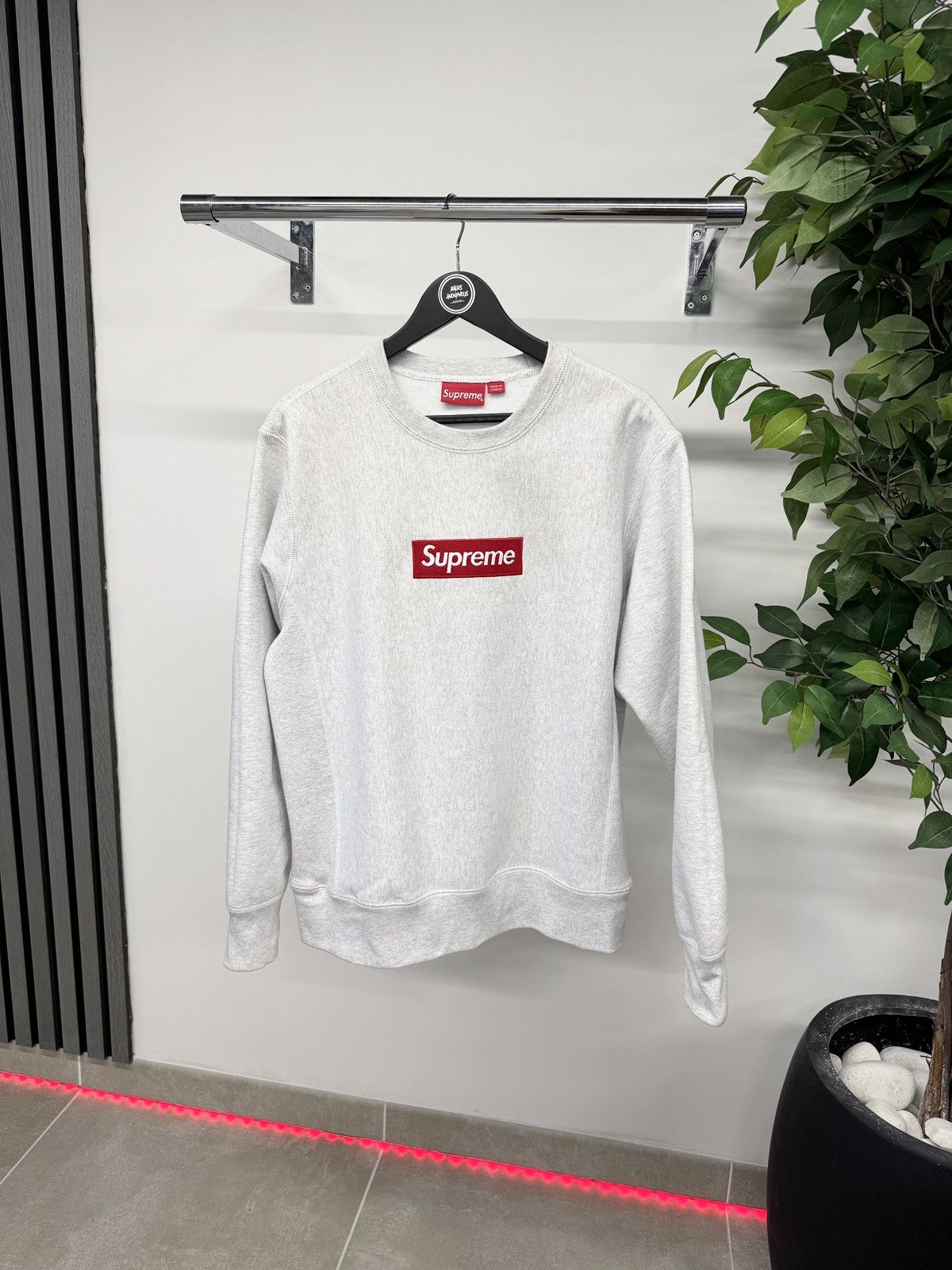 Supreme Supreme Box Logo Crewneck Sweatshirt In Grey RRP £500 Size US M / EU 48-50 / 2 - 1 Thumbnail