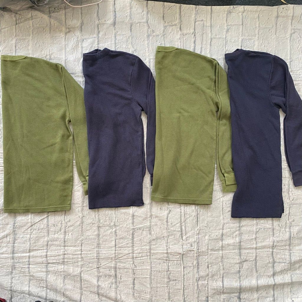 Fruit Of The Loom Fruit of the Loom men XL cotton blend longsleeve crewneck 4 Size US XL / EU 56 / 4 - 1 Thumbnail