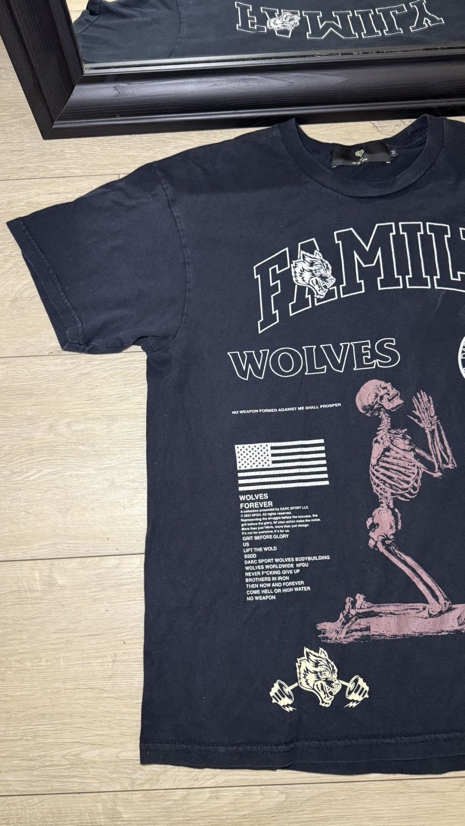 Darc Sport Vintage / Y2K Darc Sport SkeletonPraying Family Wolves Shirt Size US M / EU 48-50 / 2 - 2 Thumbnail