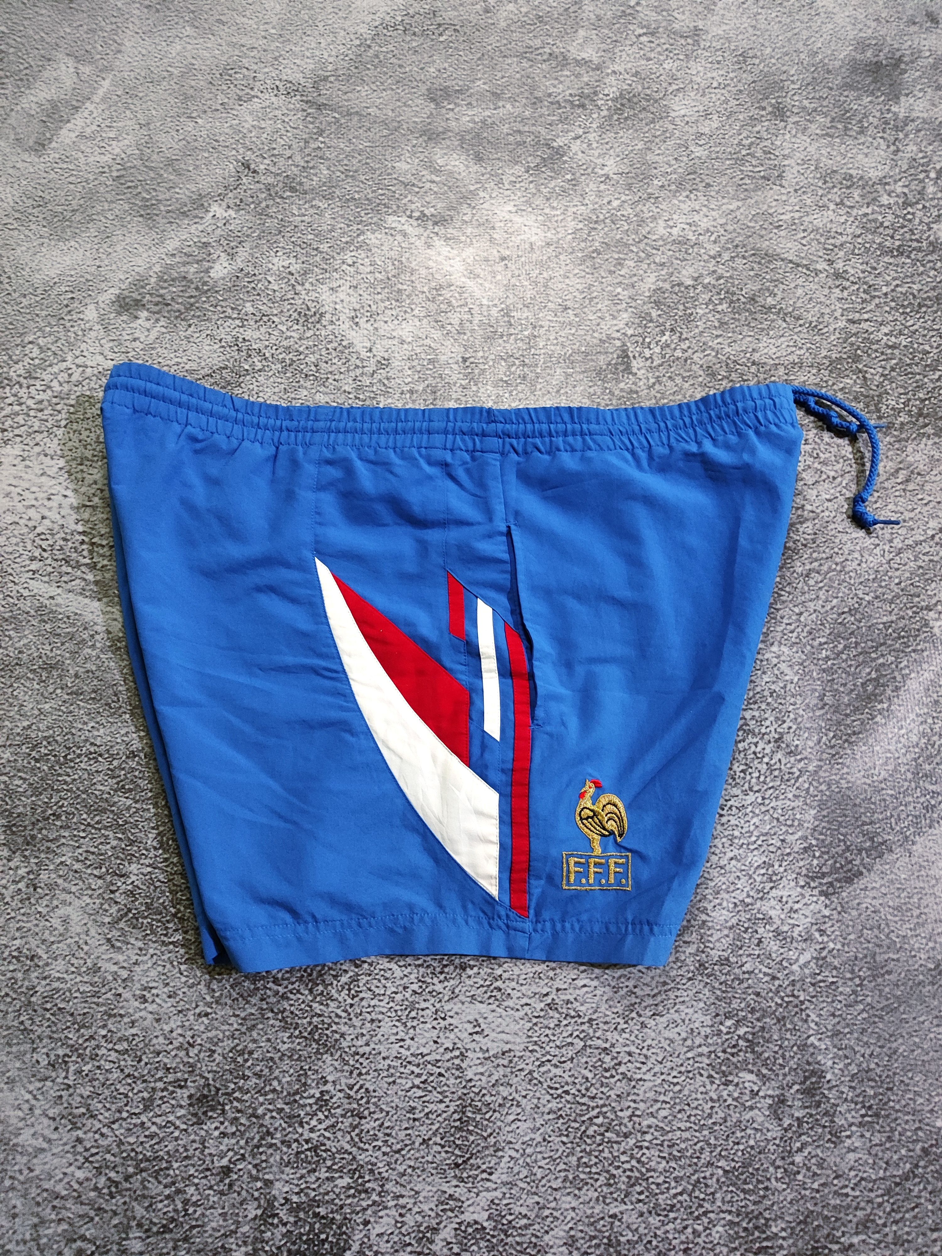 Adidas Very Rare Vintage 90s Adidas Short France National Team Size US 36 / EU 52 - 3 Thumbnail