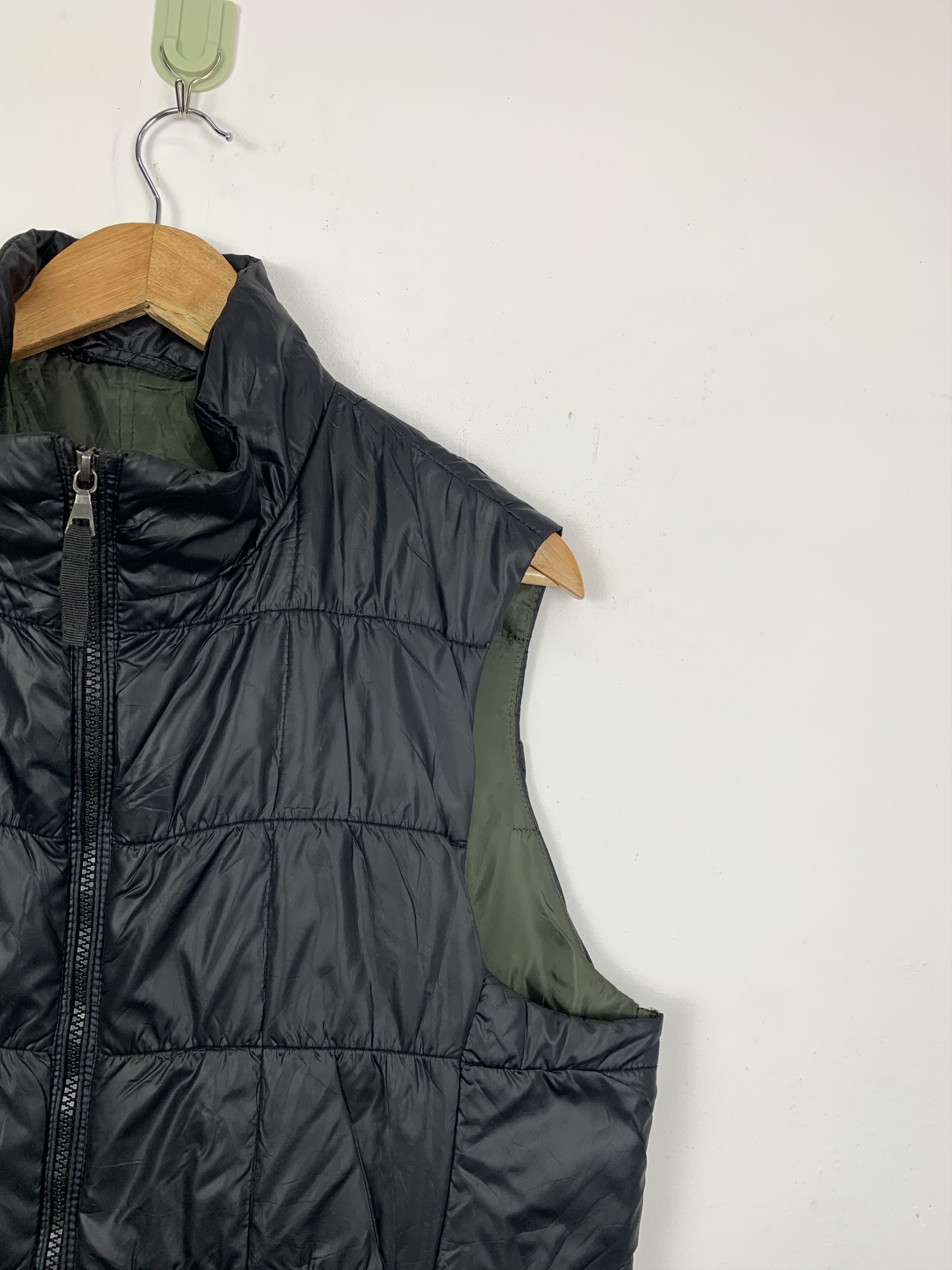 Japanese Brand Japanese Brand Uniqlo Puffer Vest J1380 Size US L / EU 52-54 / 3 - 6 Thumbnail