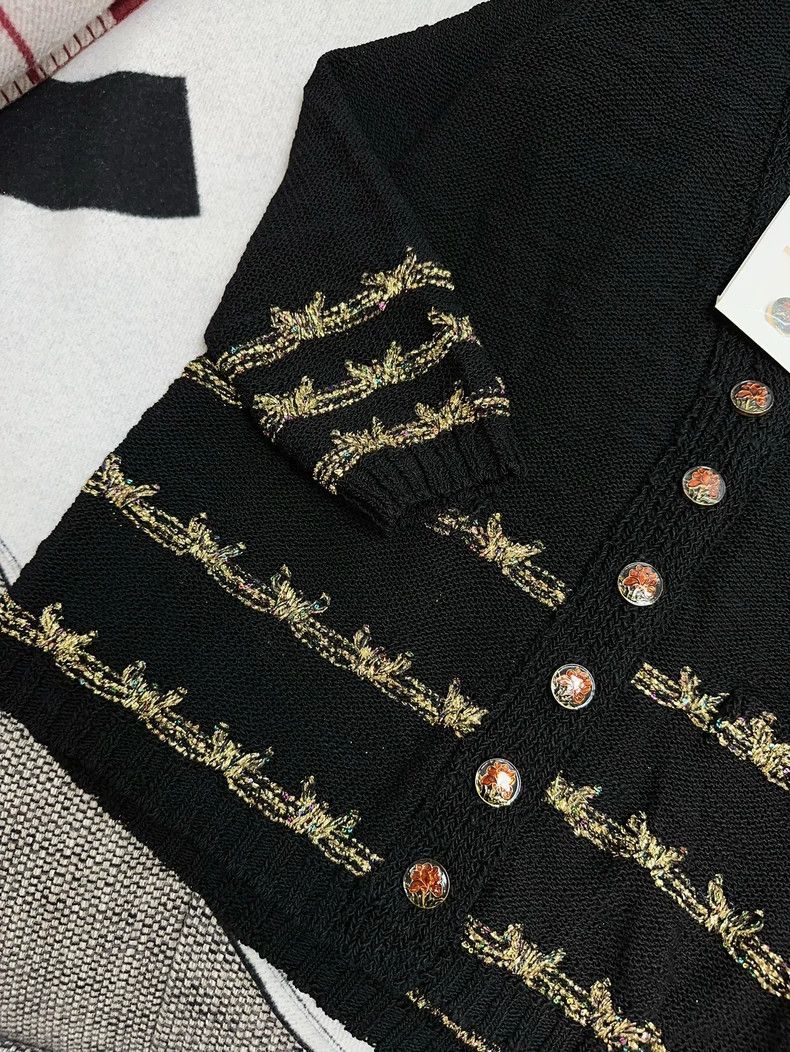 Chanel Chanel 25A handicraft workshop black gold tassel knitted c Size XS / US 0-2 / IT 36-38 - 3 Thumbnail