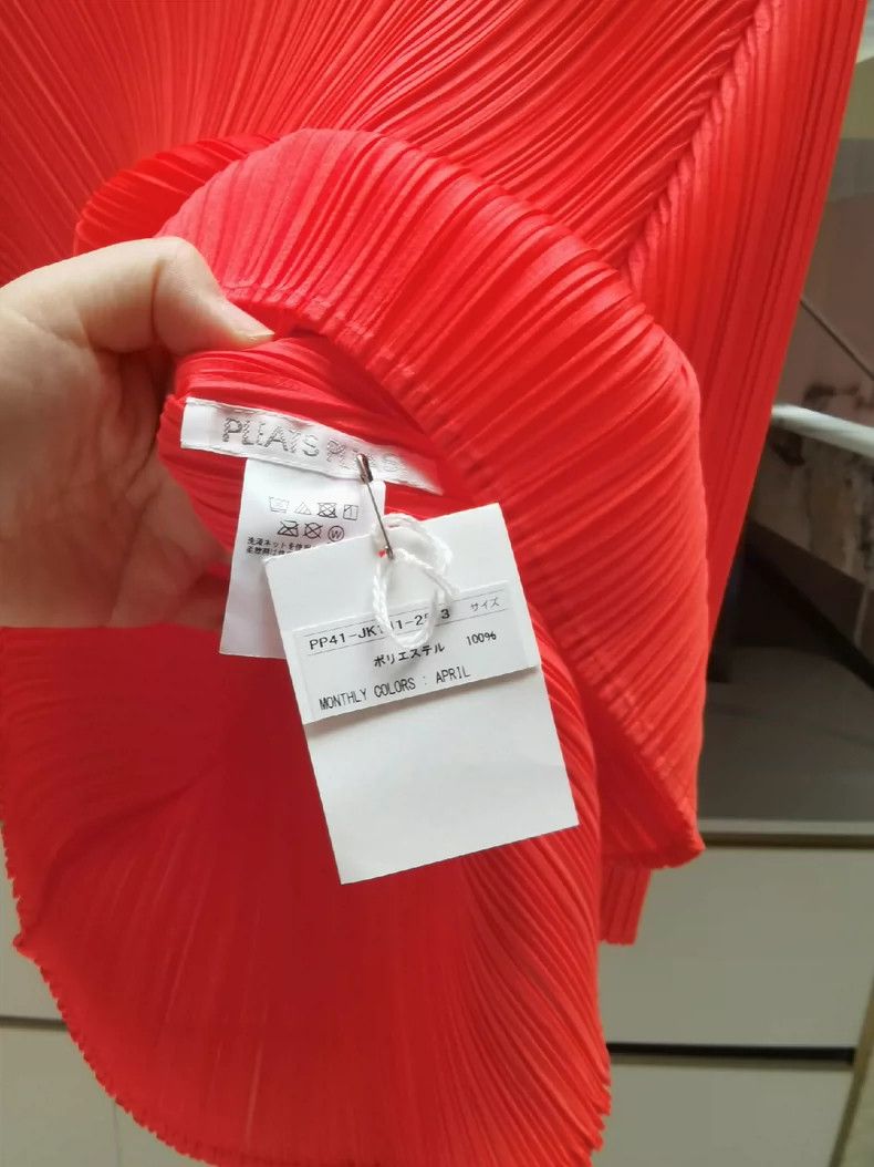 Issey Miyake issey miyake size:3 Bright orange-red long sleeves Size XXS / US 00 / IT 34 - 2 Thumbnail