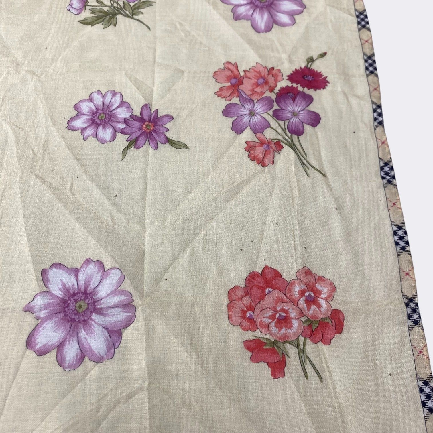 Burberry Vintage Burberry Handkerchief Neckerchief Bandana H123R Size ONE SIZE - 4 Thumbnail
