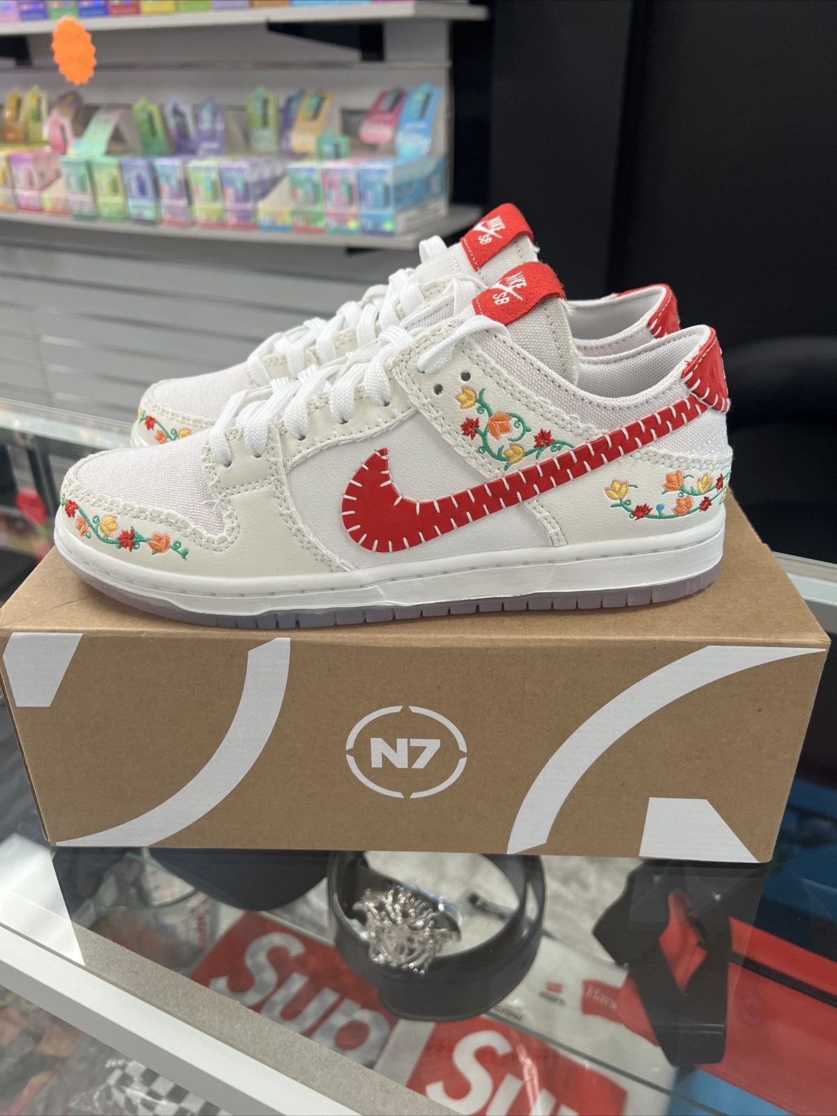 Nike Nike dunk sb low Decon n7 red Size US 5.5 / EU 38 - 4 Thumbnail