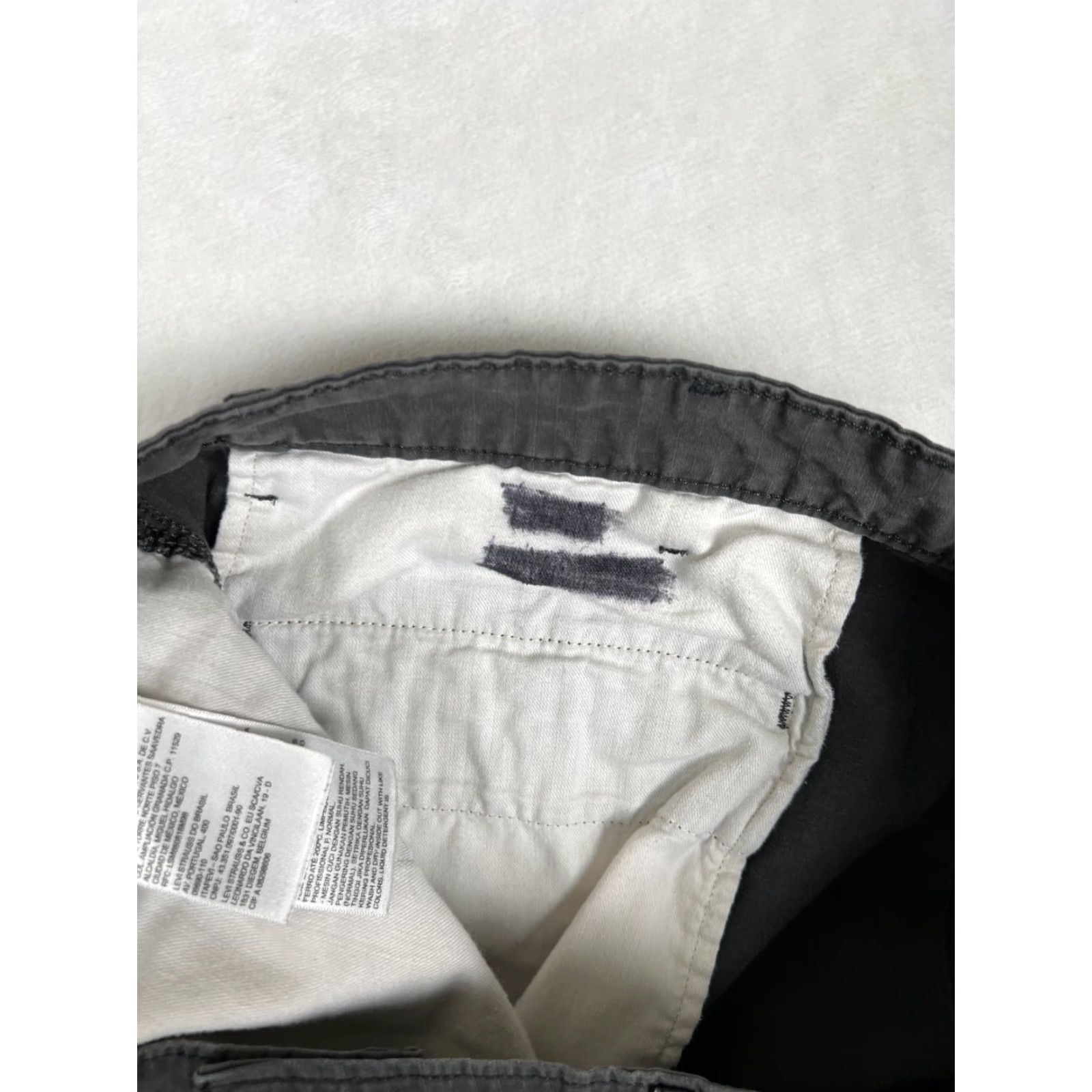 Levi's Levi’s Gray Cargo Shorts Size 38 Ripstop Y2K Baggy Cargo Pocket Front Flat Front Regular Men 90s Outdoor Summer Spring Fall Size US 38 / EU 54 - 6 Thumbnail
