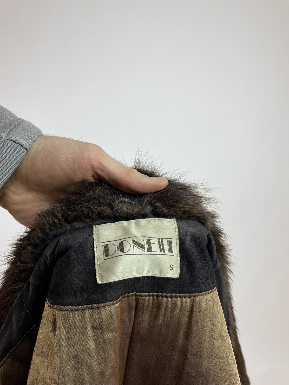 Other Women's belted Fur coat DONETI old money avant garde size S Size S / US 4 / IT 40 - 11 Thumbnail
