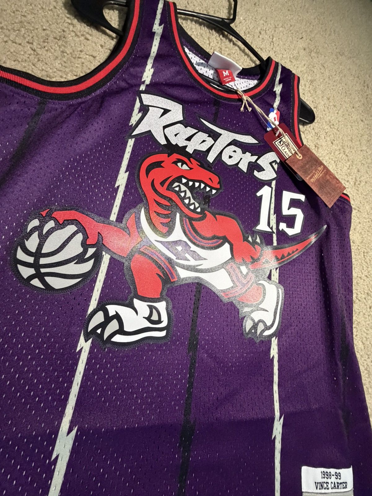 Mitchell & Ness Mitchell & Ness Vince Carter Toronto Raptors Swingman Jersey Size US M / EU 48-50 / 2 - 3 Thumbnail