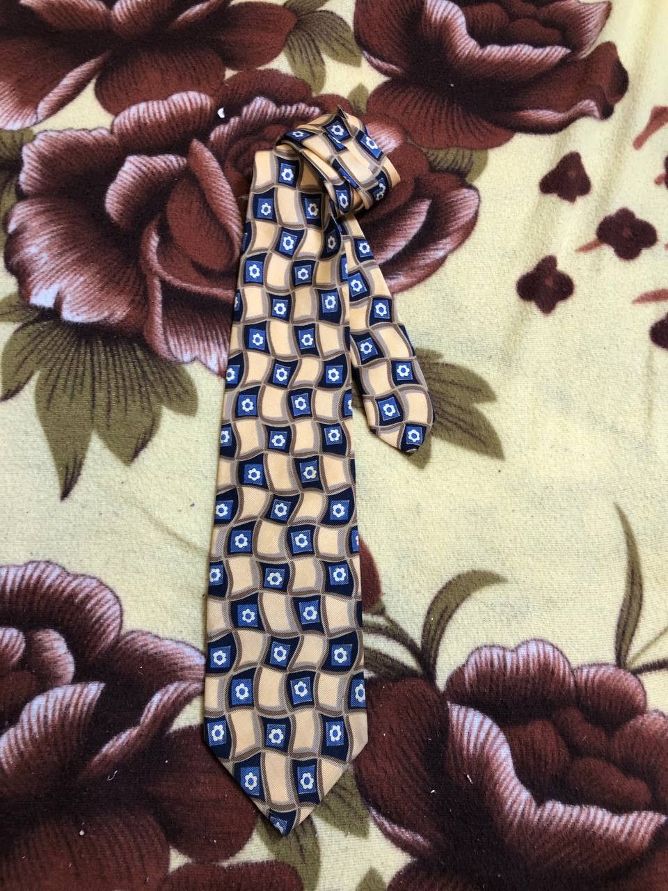 Hugo Boss Hugo Boss Designer Tie Italian Made Size ONE SIZE - 1 Thumbnail