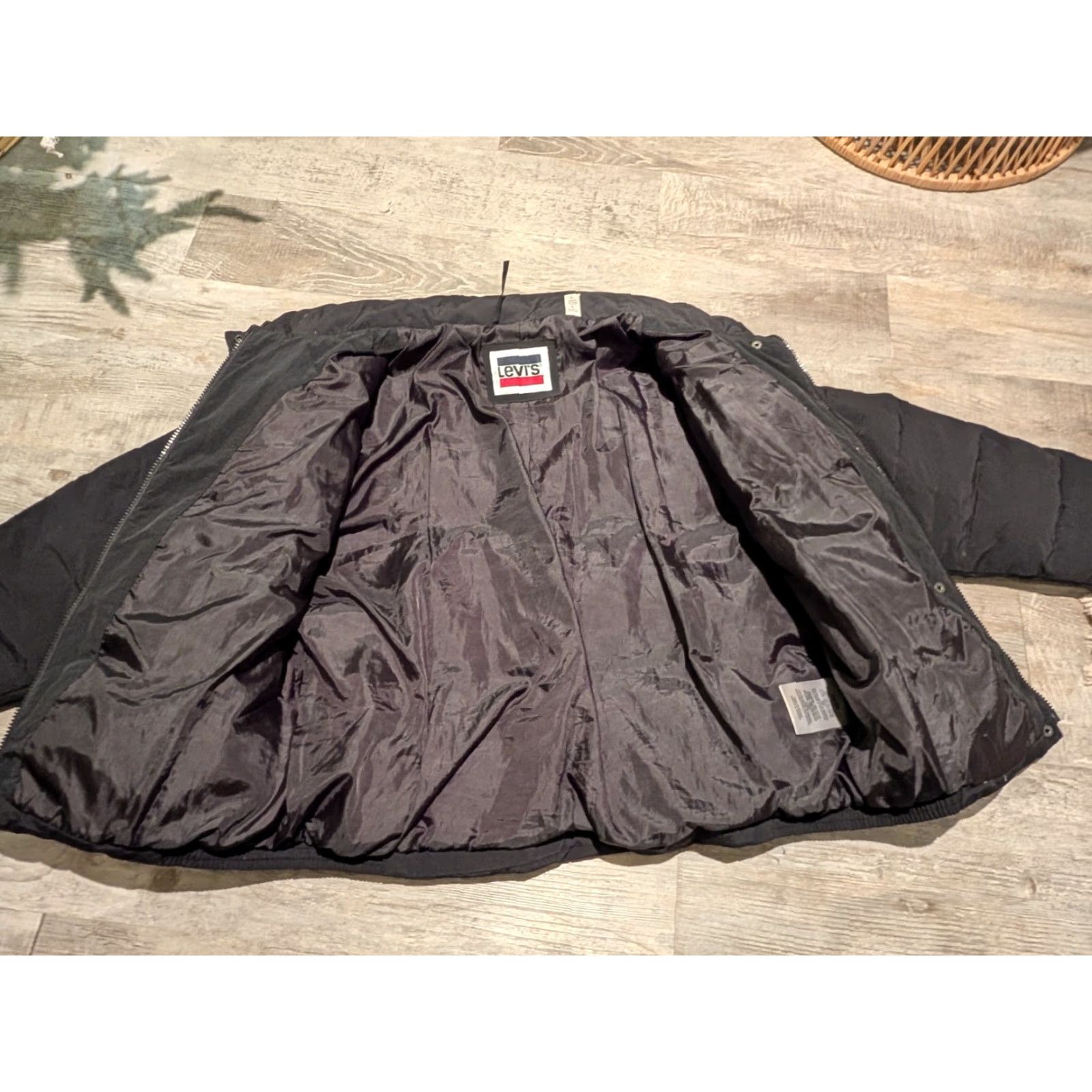 Levi's LEVI'S Womens Quilted Black Coat Puffer Zip Snap Size Large L Jacket Coat Size L / US 10 / IT 46 - 5 Thumbnail