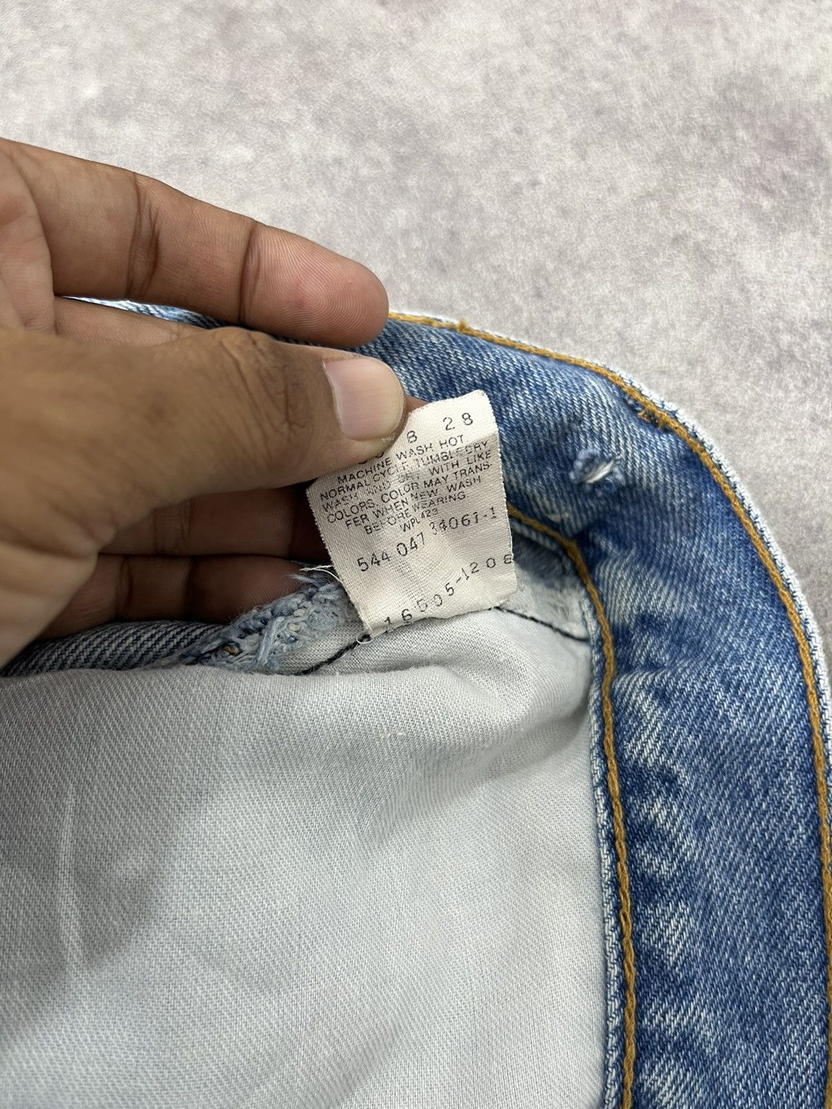 Levi's Vintage Clothing Levis 1605-1206 usa made 80’s tapered jeans Size US 30 / EU 46 - 9 Thumbnail