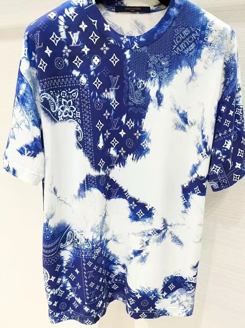 Louis Vuitton Louis Vuitton Blue and white smudged logo short sleeve T-sh Size US S / EU 44-46 / 1 - 5 Thumbnail
