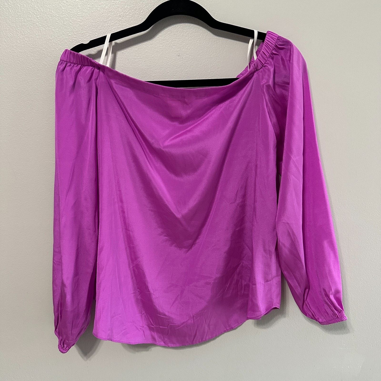 Lilly Pulitzer Lilly Pulitzer Adira Off Shoulder Blouse Size XS Pink Silk Size XS / US 0-2 / IT 36-38 - 4 Thumbnail