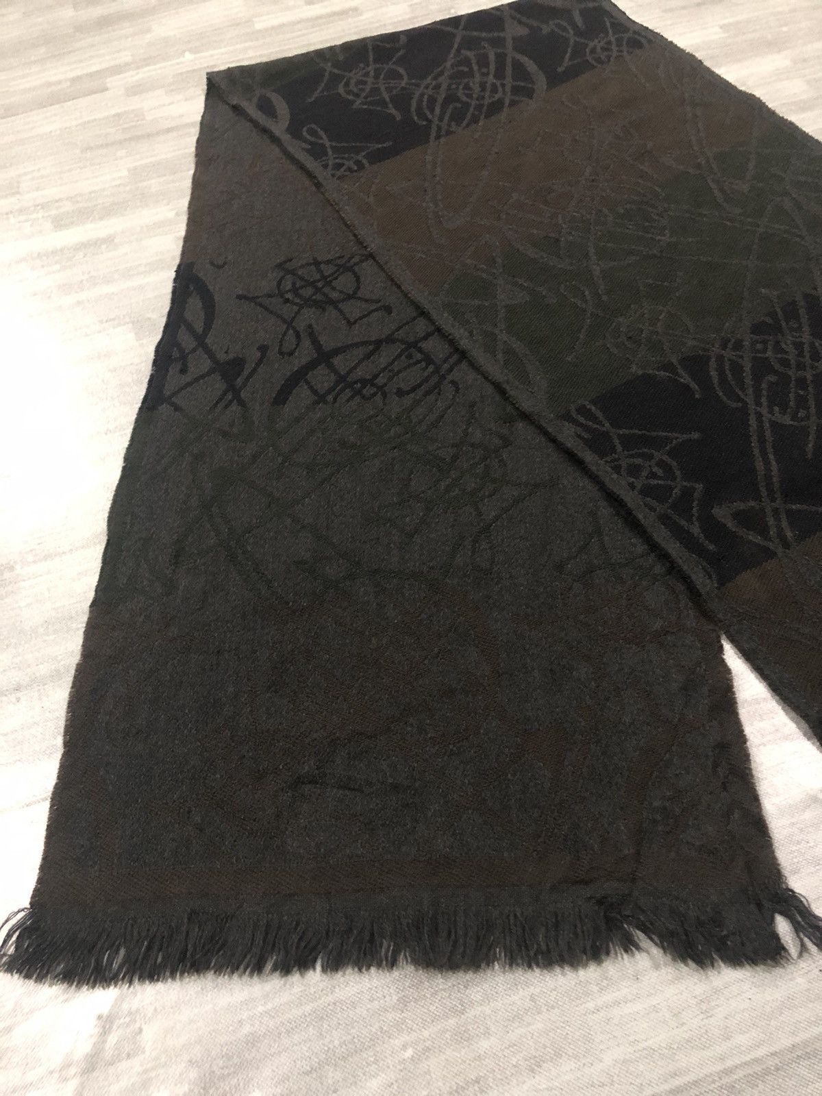 Vivienne Westwood Vivienne Westwood Full Print Wool Scarf Muffler Size ONE SIZE - 7 Thumbnail