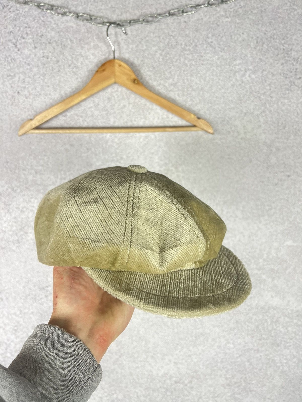 Other Vintage Kangol Corduroy Gatsby Cap Y2K Velvet Newsboy Hat Size ONE SIZE - 1 Thumbnail