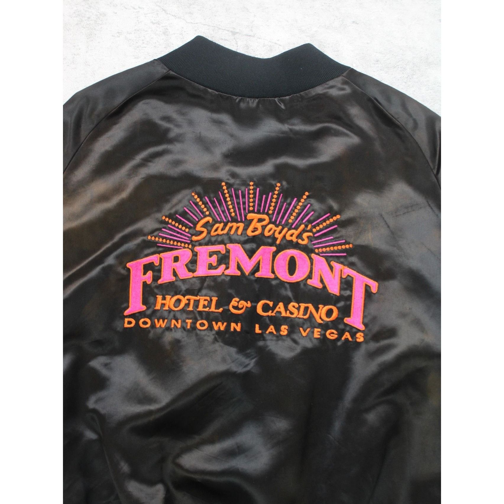 Other Vintage 80s Sam Boyd’s Fremont Hotel Las Vegas Bomber Jacket Size US XL / EU 56 / 4 - 4 Thumbnail