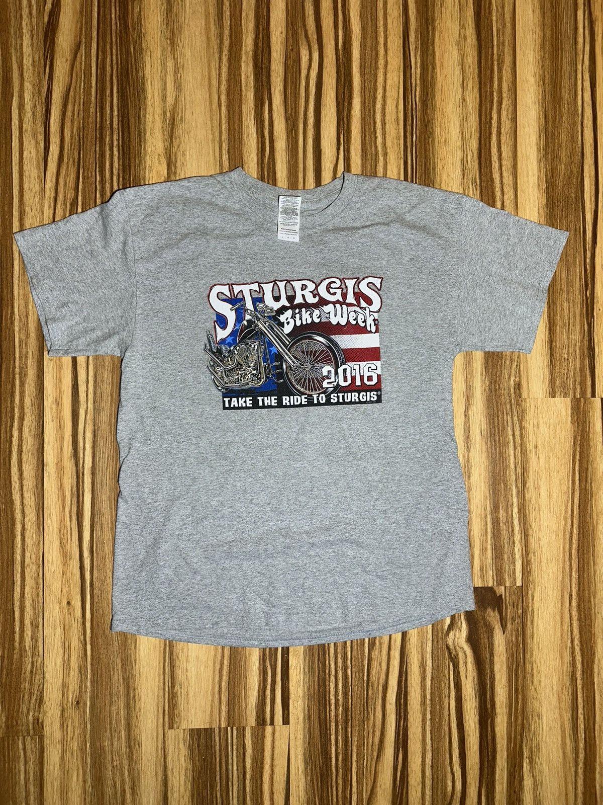 Gildan 2016 Sturgis Bike Week the legend lives on gray T-Shirt Size US L / EU 52-54 / 3 - 2 Thumbnail