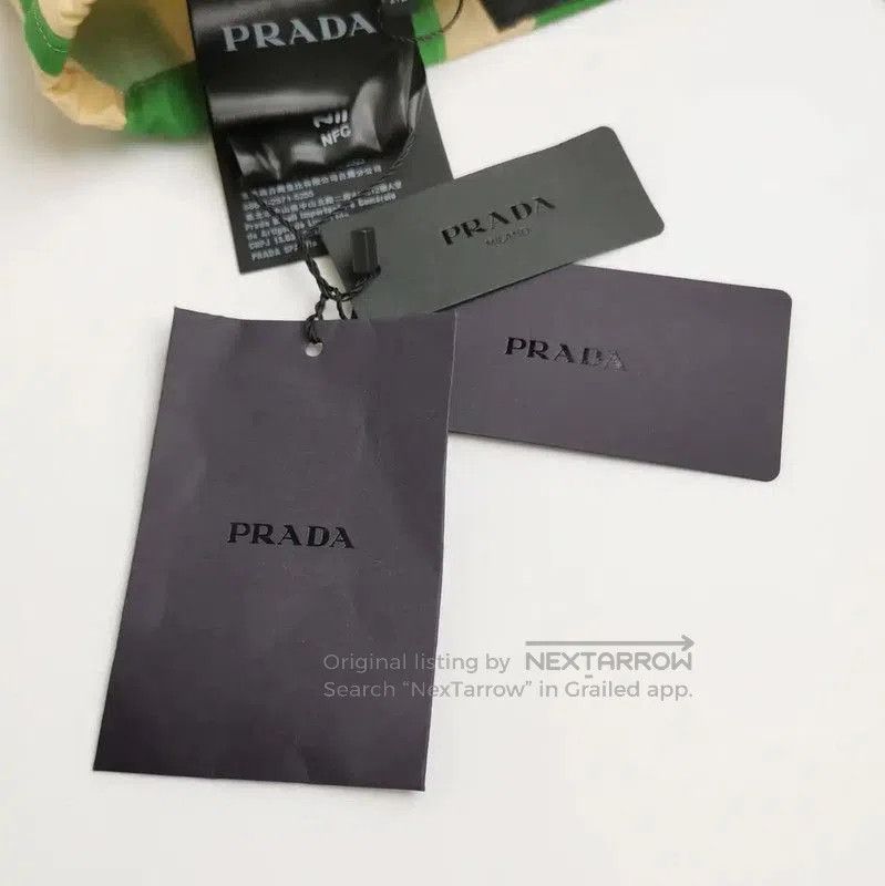 Prada Prada Striped Green and Yellow Men's Shorts. Size US 30 / EU 46 - 3 Thumbnail