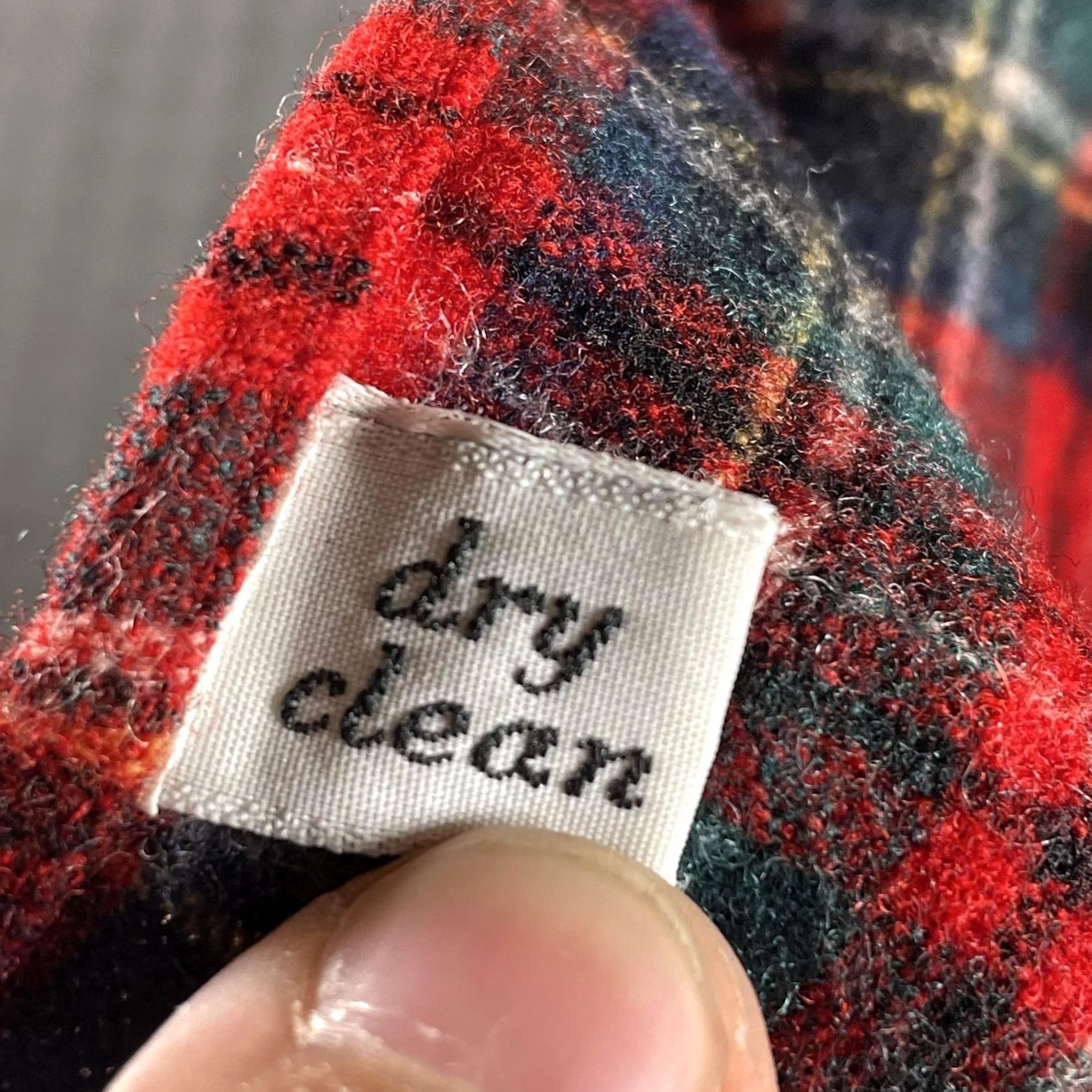 Pendleton VINTAGE Pendleton Shirt Mens Large Red Wool Plaid Flannel Lined Tartan USA 70s Size US L / EU 52-54 / 3 - 7 Thumbnail