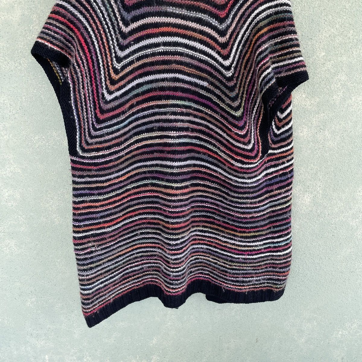 Aran Isles Knitwear Japanese Cardigan Striped Sleeveless Knitwear Colourfull Size US L / EU 52-54 / 3 - 7 Thumbnail