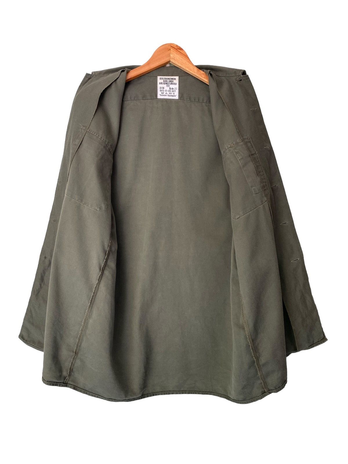 Vintage Vintage 91 Bekleidungswerk German Army Button Shirt Size US M / EU 48-50 / 2 - 11 Thumbnail