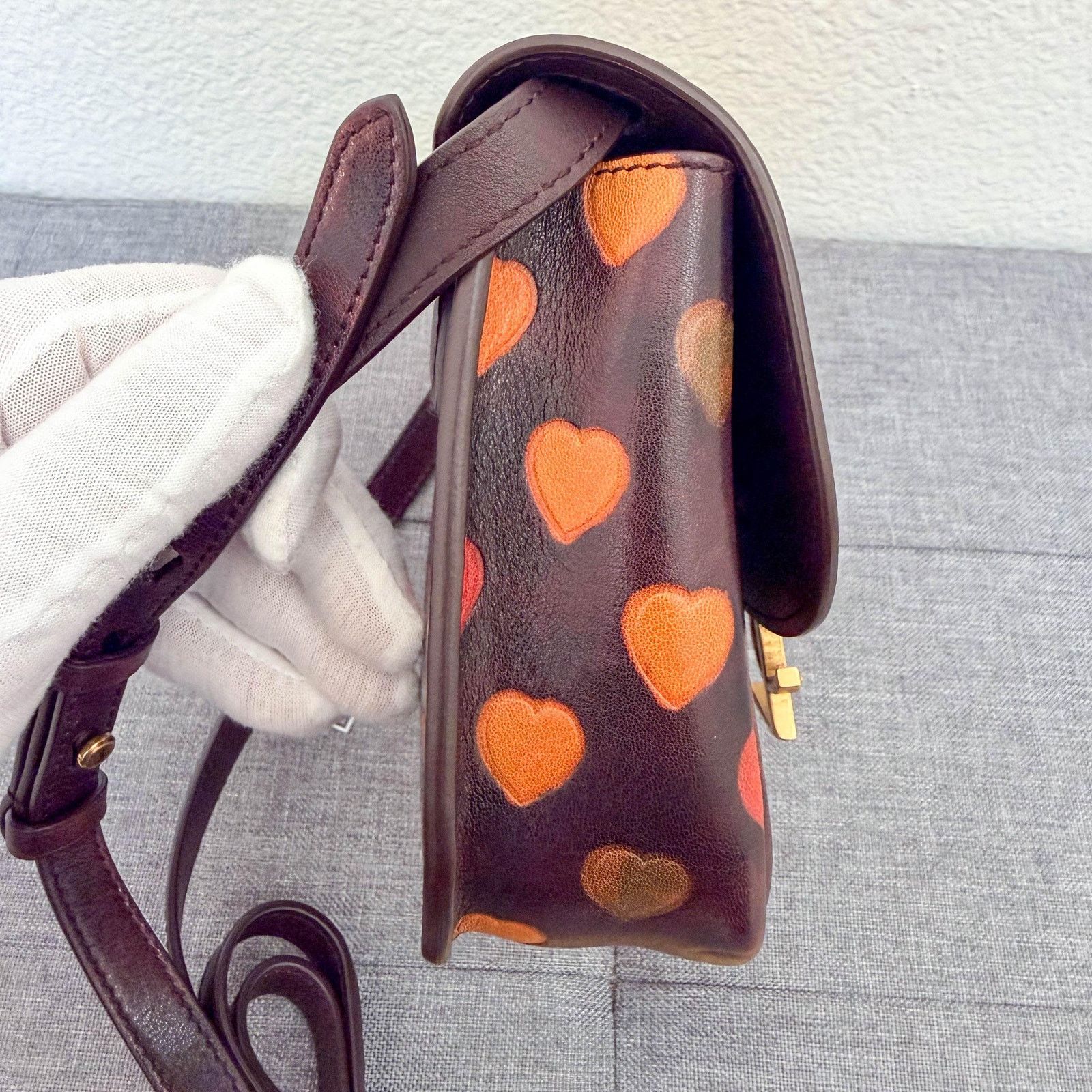 Saint Laurent Paris Authentic YSL Heart Print Leather Crossbody Bag Limited Size ONE SIZE - 5 Thumbnail