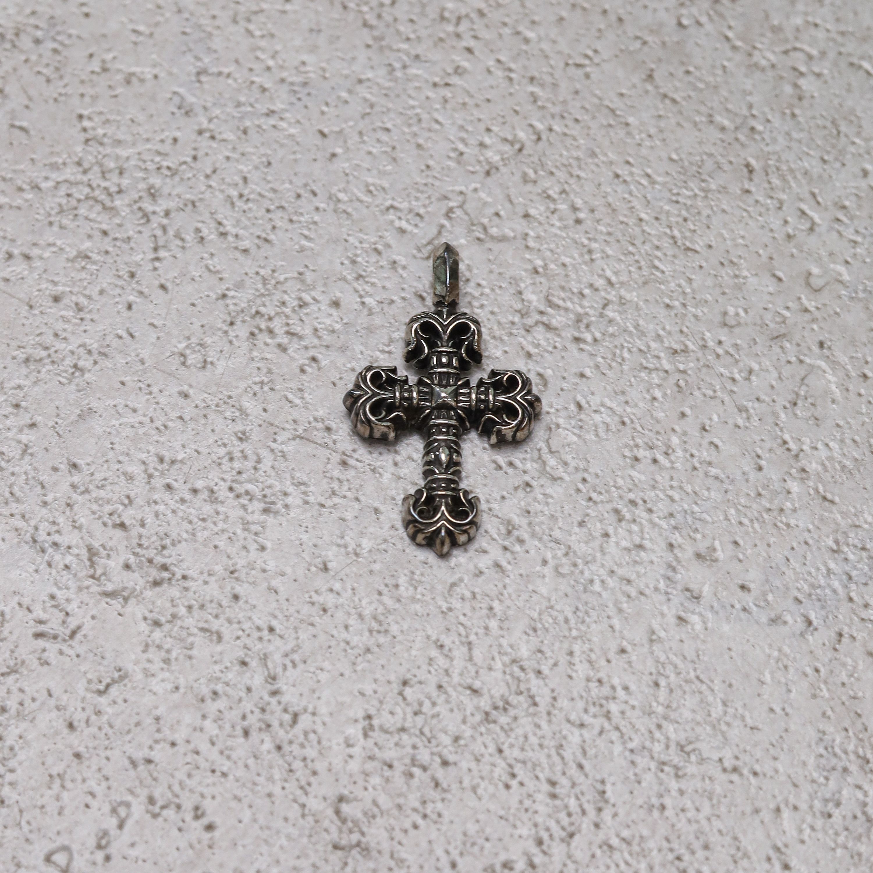 Chrome Hearts CHROME HEATR Fuligree Cross Tiny Charm SILVER Size ONE SIZE - 1 Thumbnail