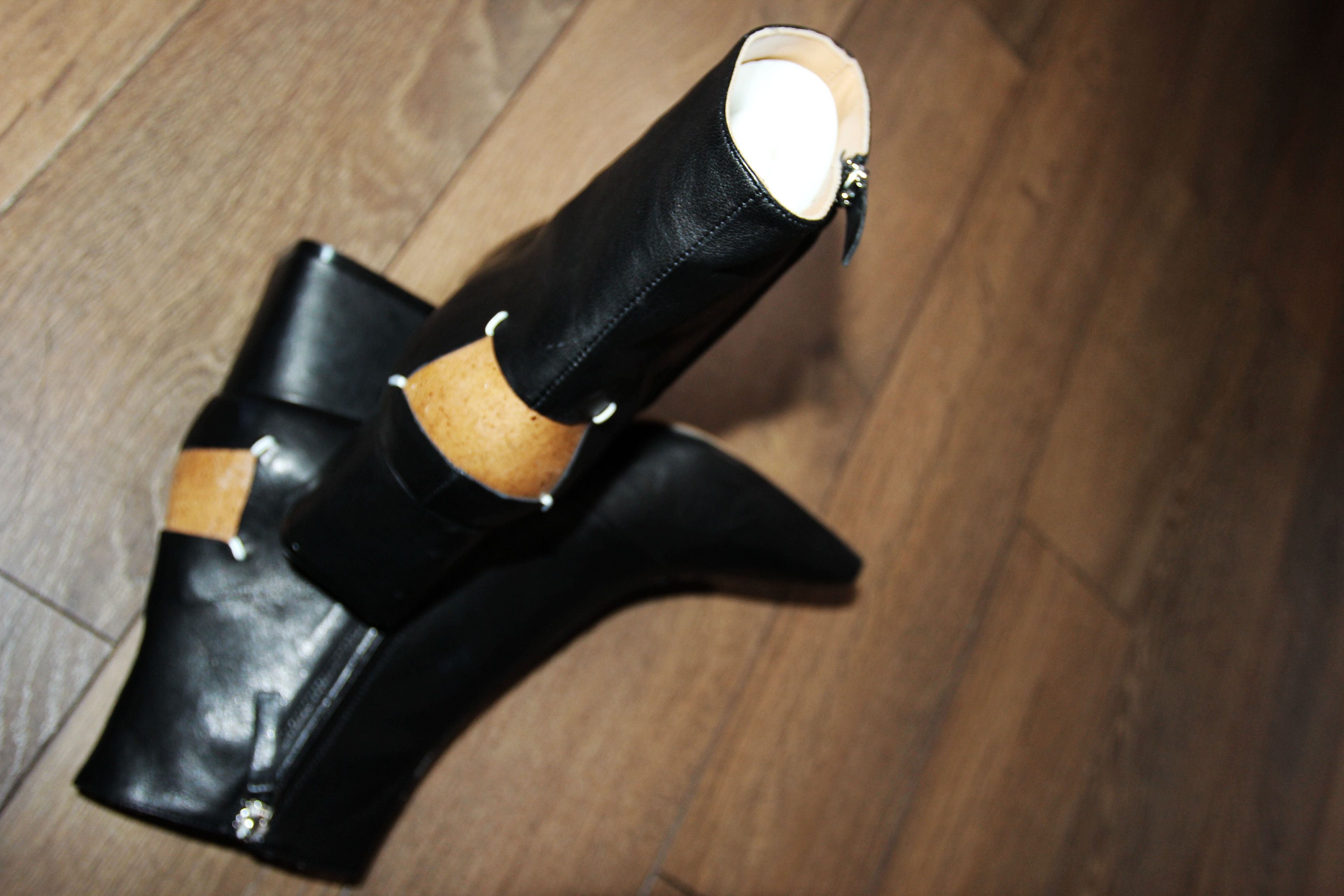Maison Margiela BNWT SS23 MAISON MARGIELA SQUARE TOE ANKLE BOOTS 39.5 Size US 9.5 / IT 39.5 - 4 Thumbnail
